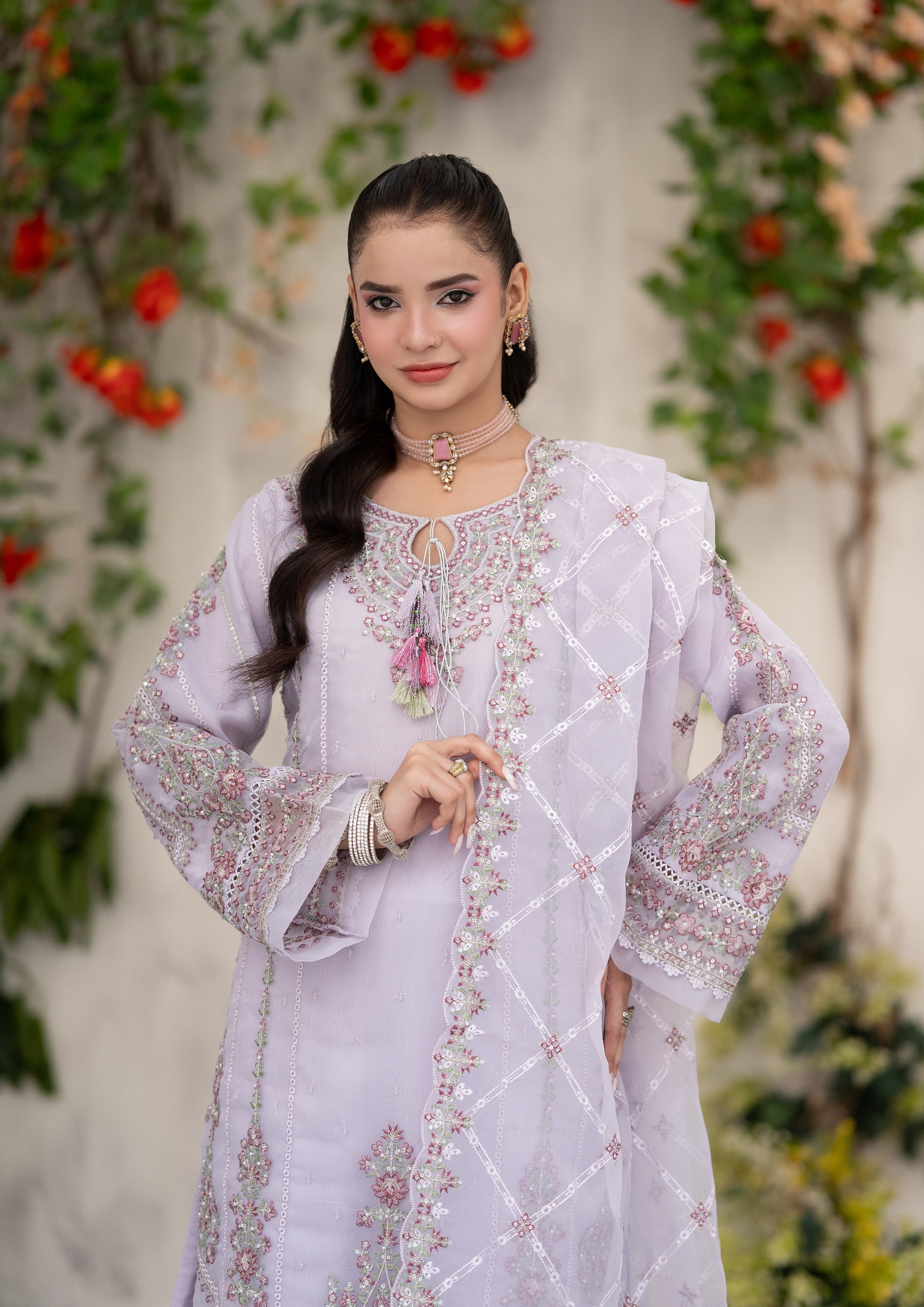 Farhin BN-1086 - 3 Piece Stitched Fancy Heavy Embroidered - Bint-e-Noor