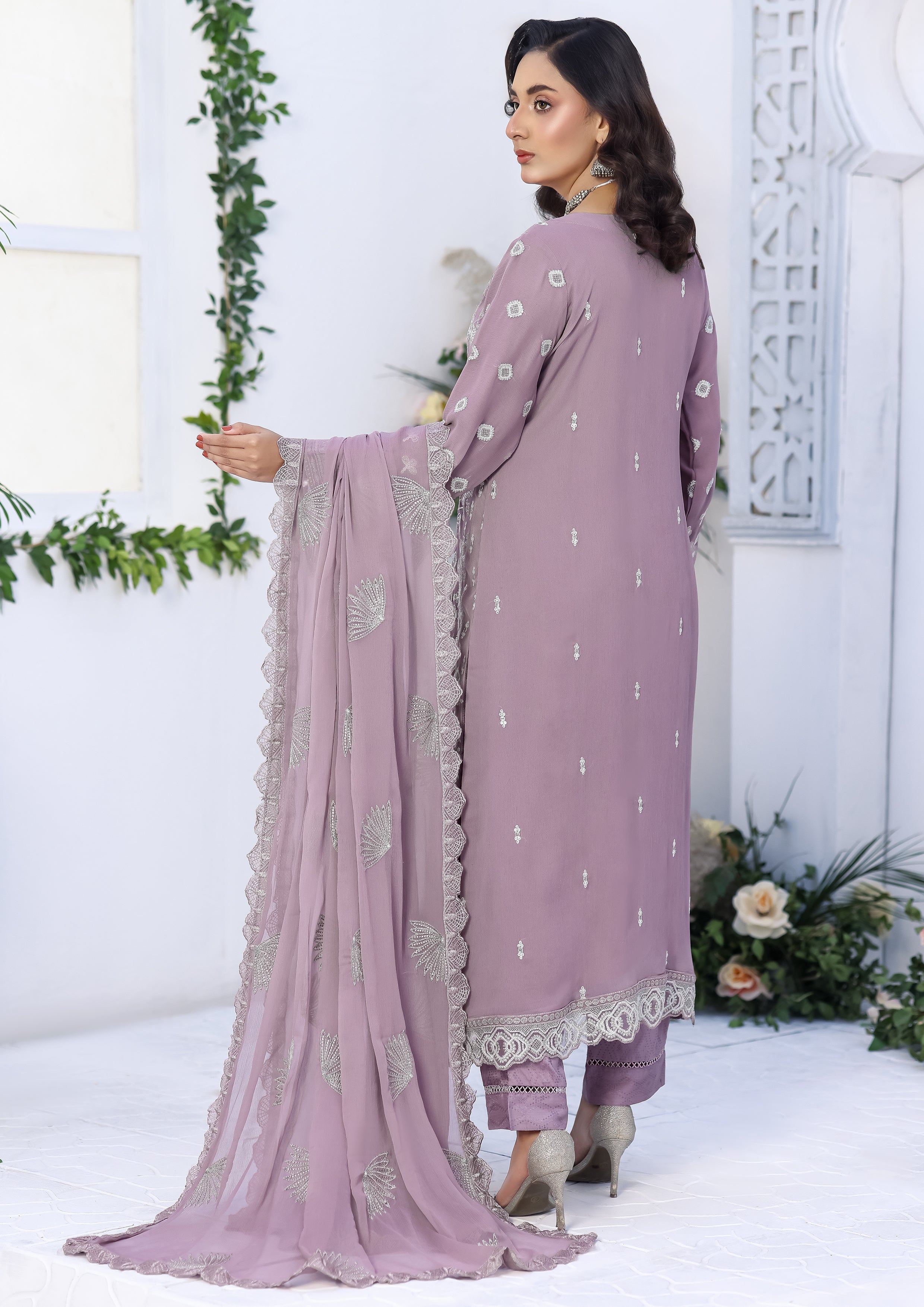 Talia BN-1075 - 3 Piece Stitched Fancy Heavy Embroidered - Bint-e-Noor