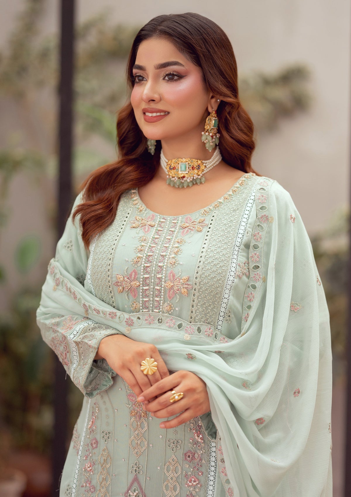 Isbah BN-1143 - 3 Piece Stitched Fancy Heavy Embroidered - Bint-e-Noor