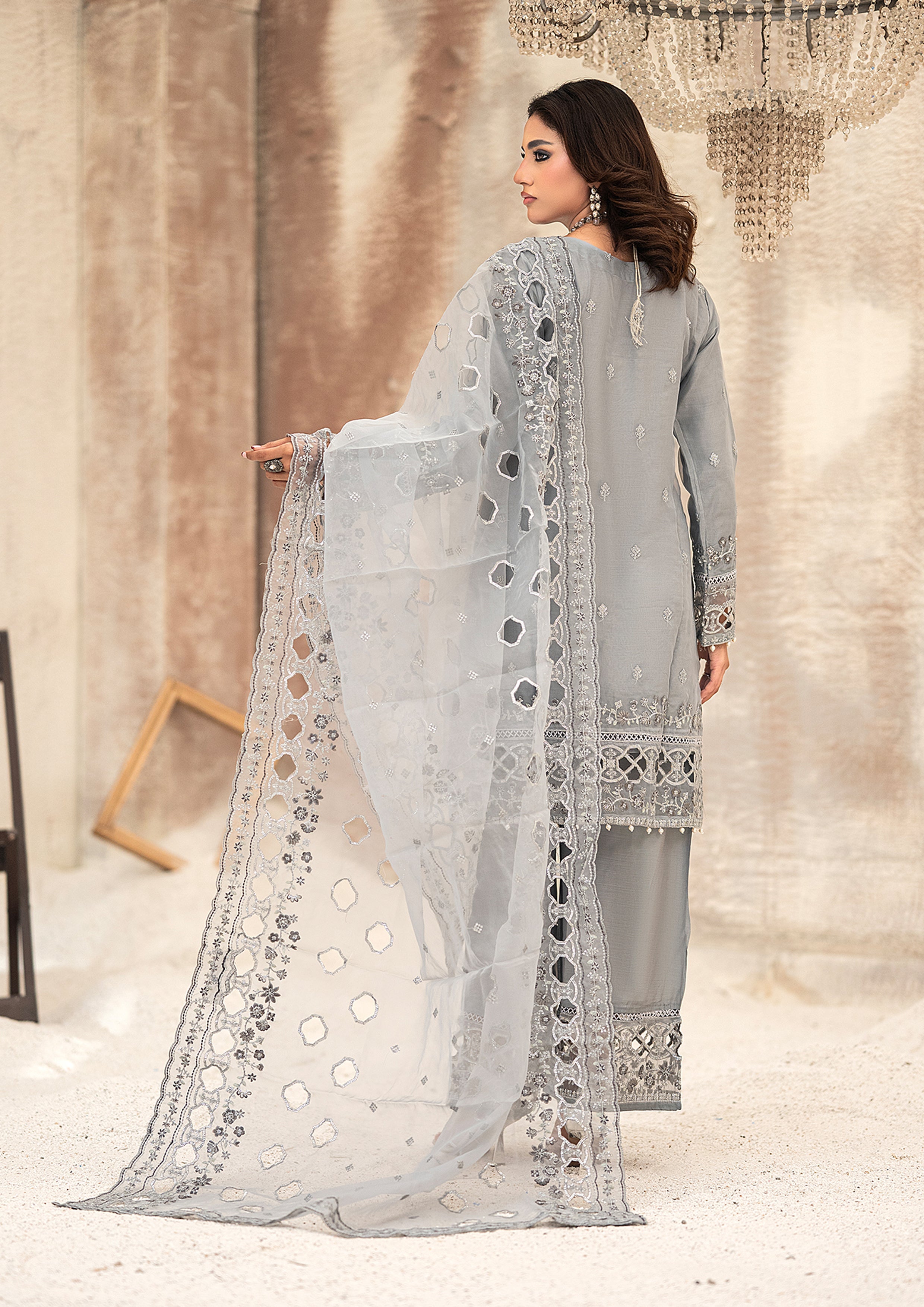 Huriyah BN-9981 - 3 Piece Stitched Fancy Heavy Embroidered - Bint-e-Noor