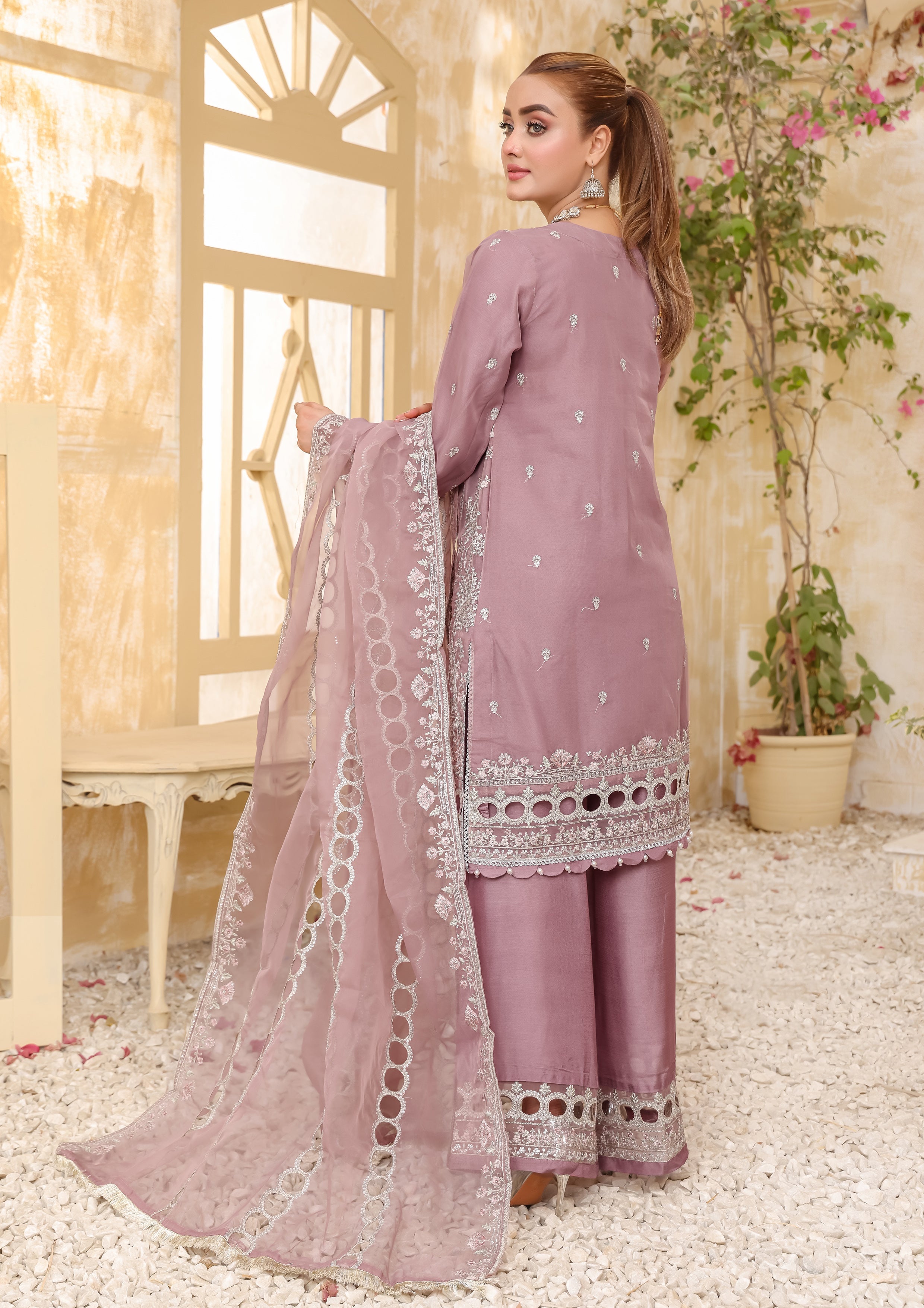 Rania BN-9976 - 3 Piece Stitched Fancy Heavy Embroidered - Bint-e-Noor