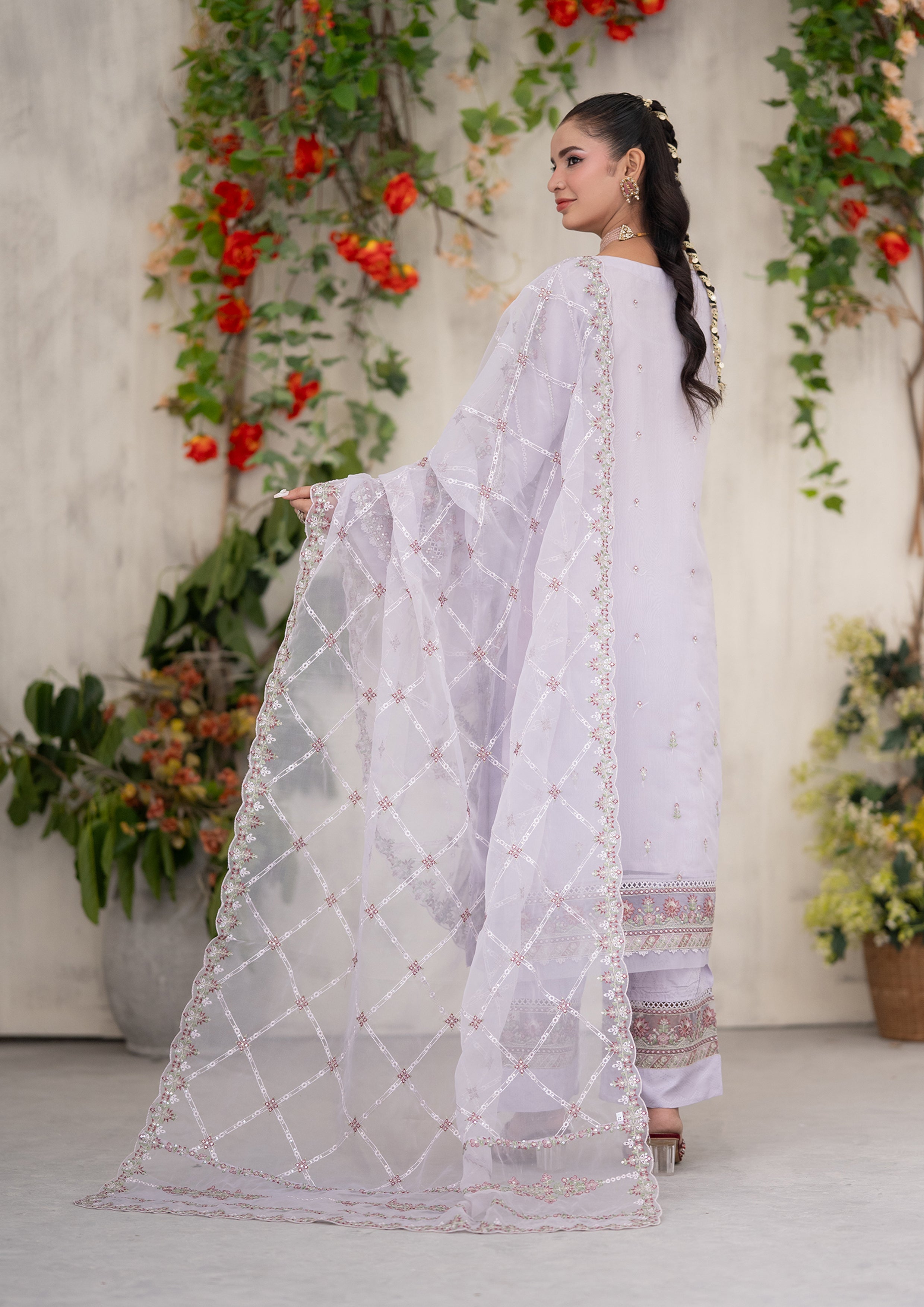 Farhin BN-1086 - 3 Piece Stitched Fancy Heavy Embroidered - Bint-e-Noor