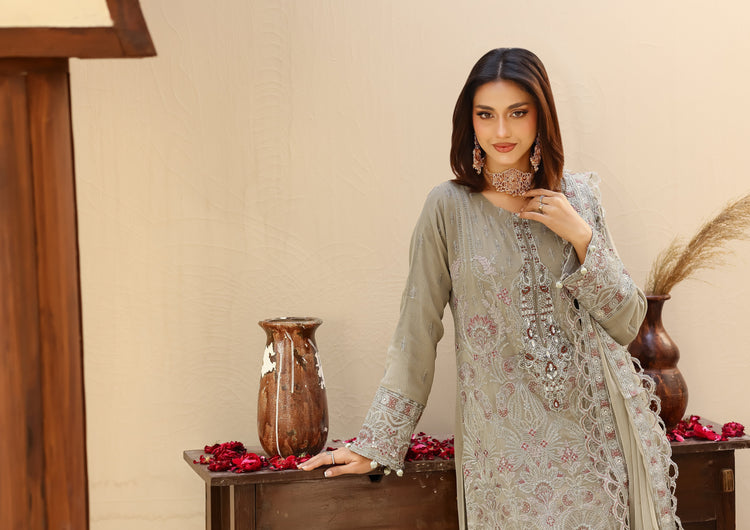 Usha BN-1022 - 3 Piece Stitched Fancy Heavy Embroidered - Bint-e-Noor