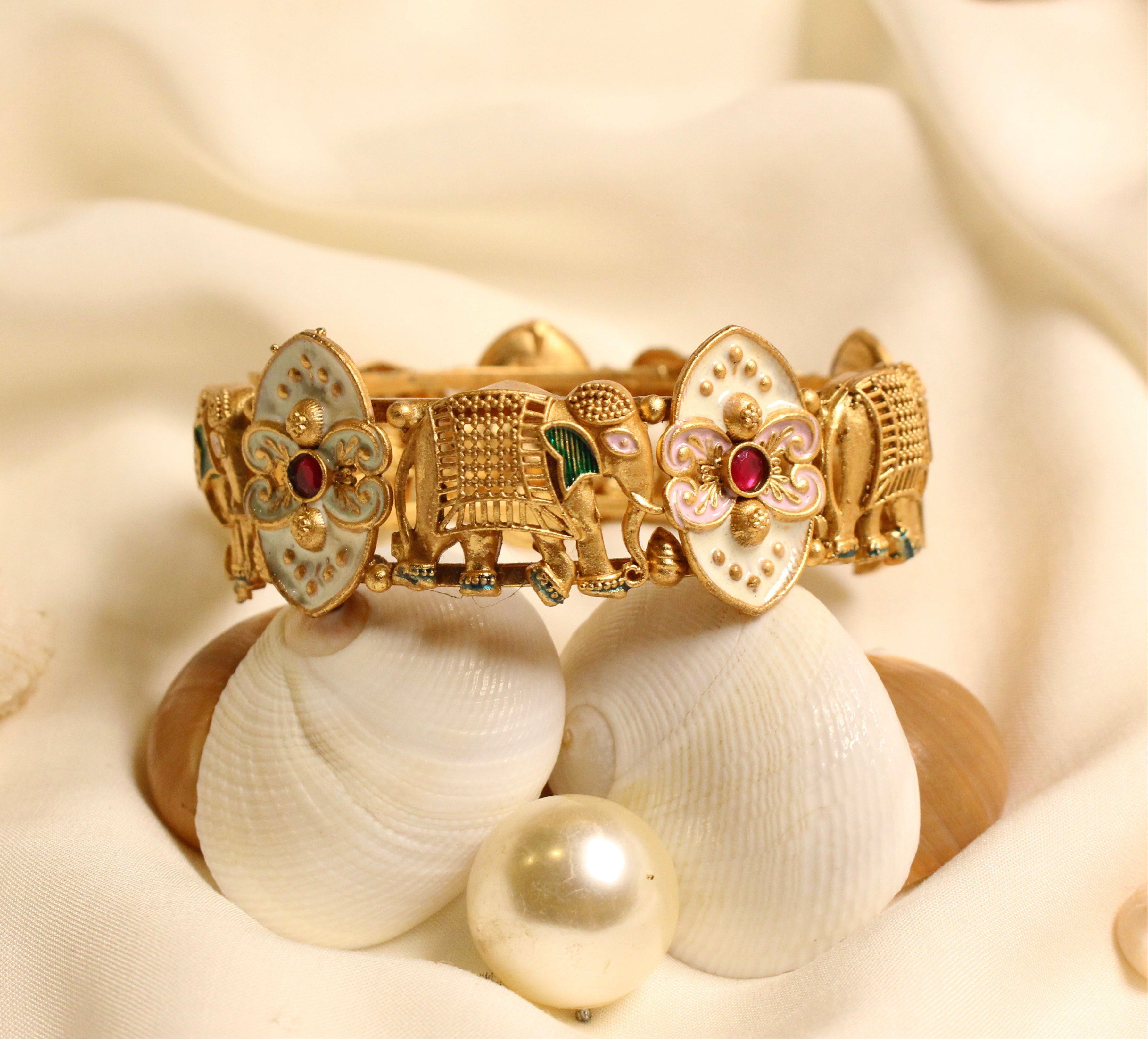 Heritage 33 - Aloro Jewels