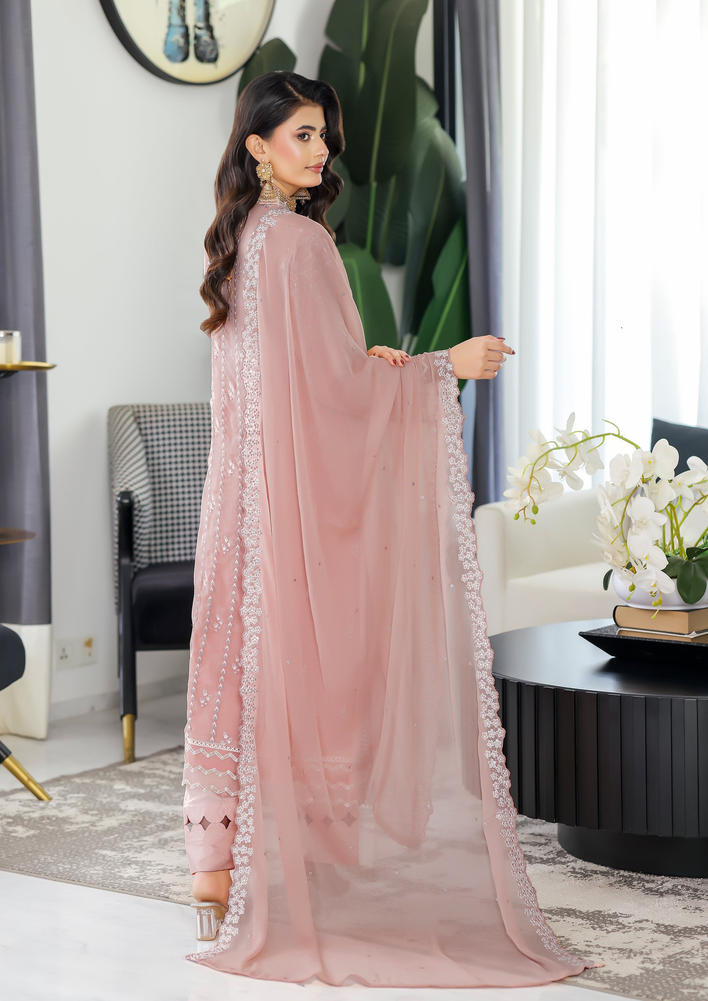 Daania BN-1054 - 3 Piece Semi-Stitched Fancy Heavy Embroidered - Bint-e-Noor