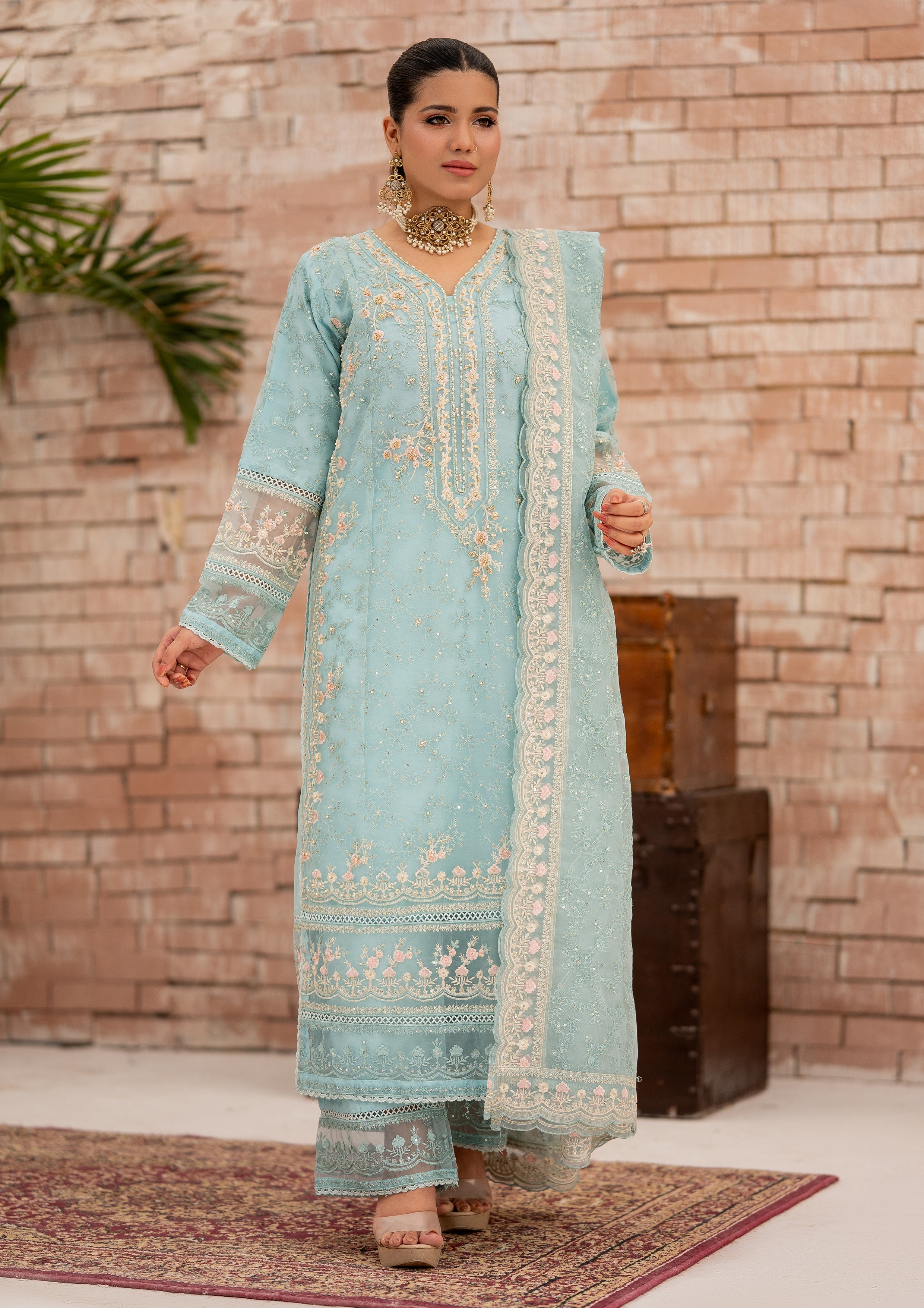 Mayal BN-1110 - 3 Piece Stitched Fancy Heavy Embroidered - Bint-e-Noor
