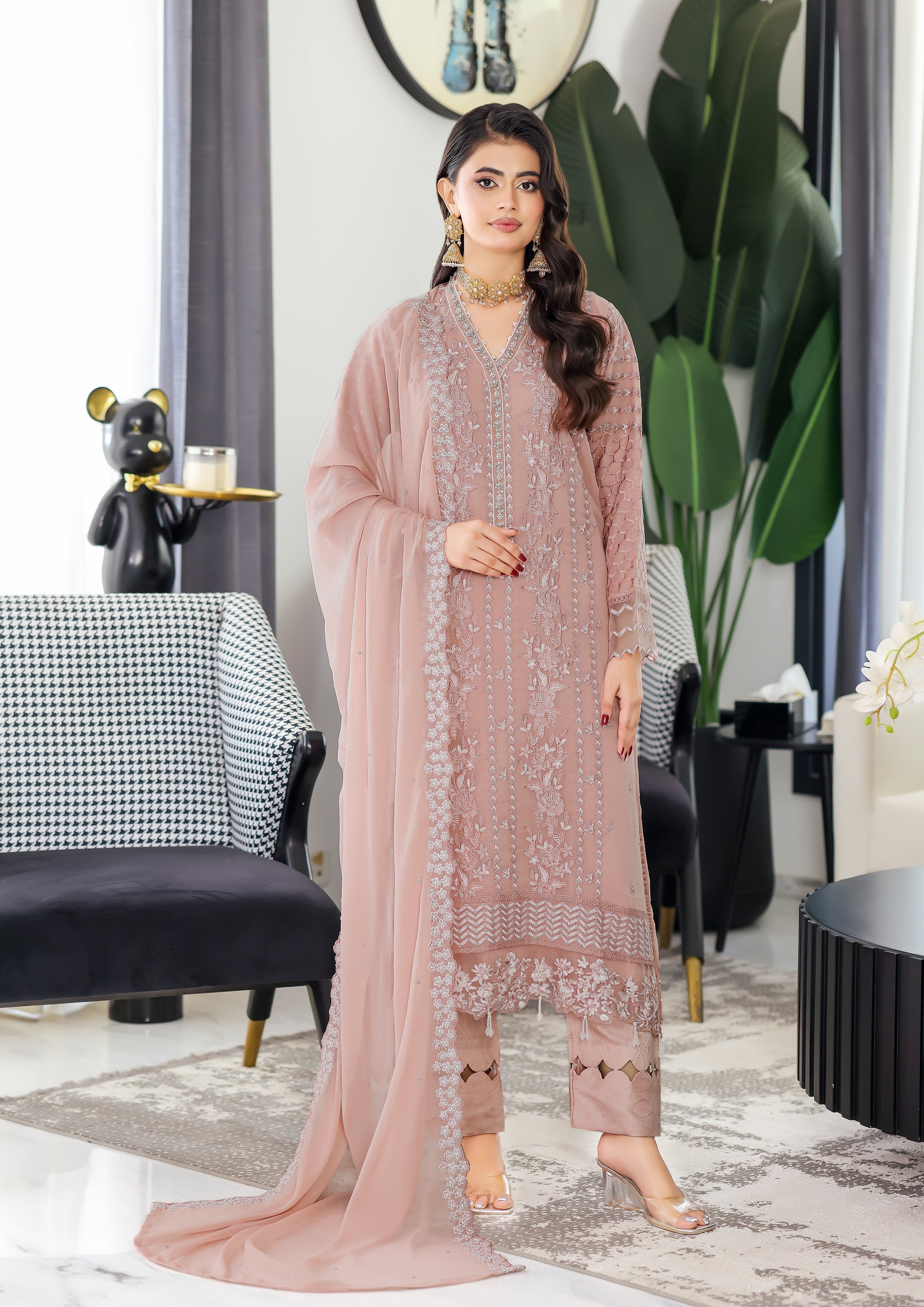 Daania BN-1054 - 3 Piece Semi-Stitched Fancy Heavy Embroidered - Bint-e-Noor