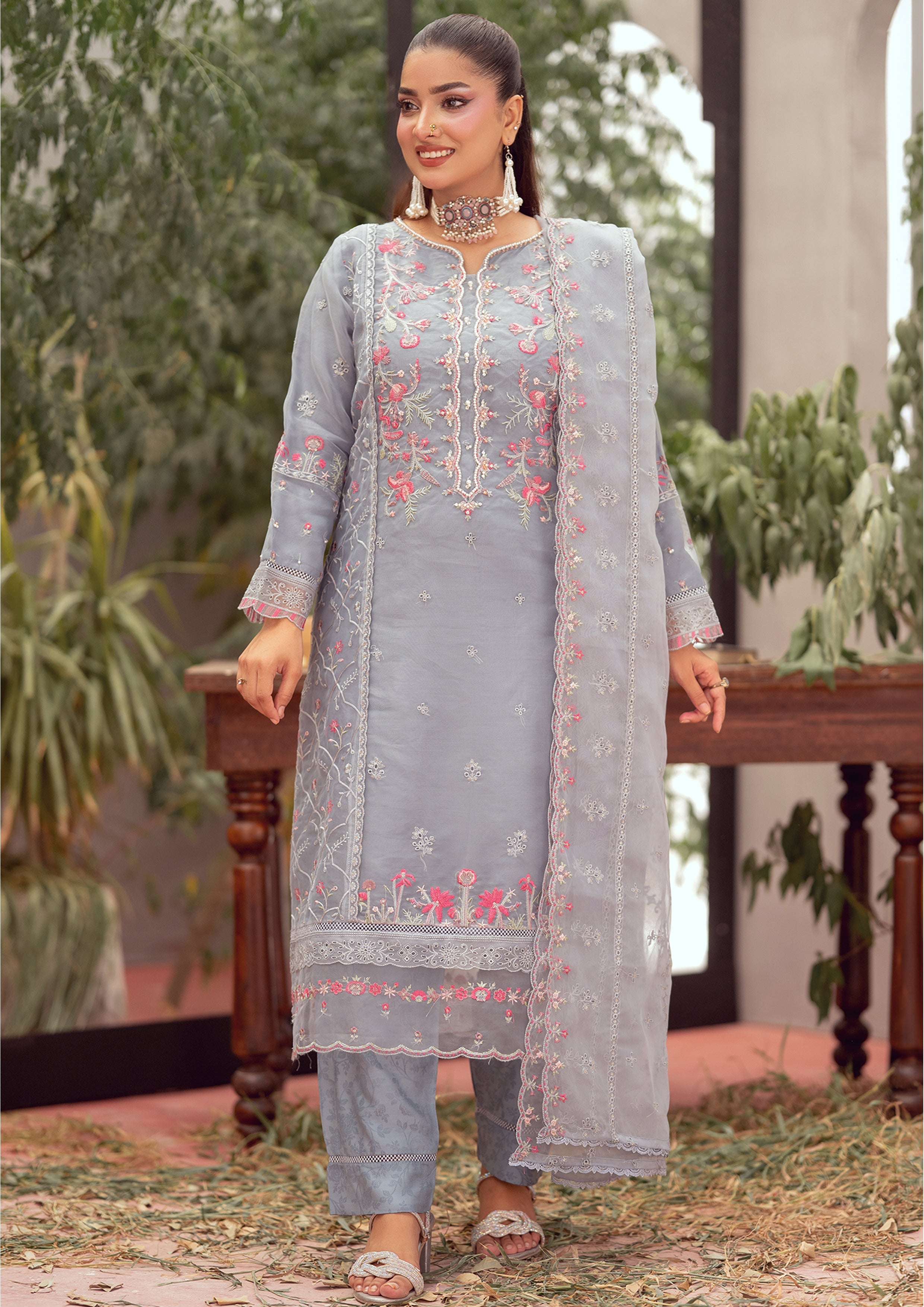 Faliha BN-1148 - 3 Piece Stitched Fancy Heavy Embroidered - Bint-e-Noor