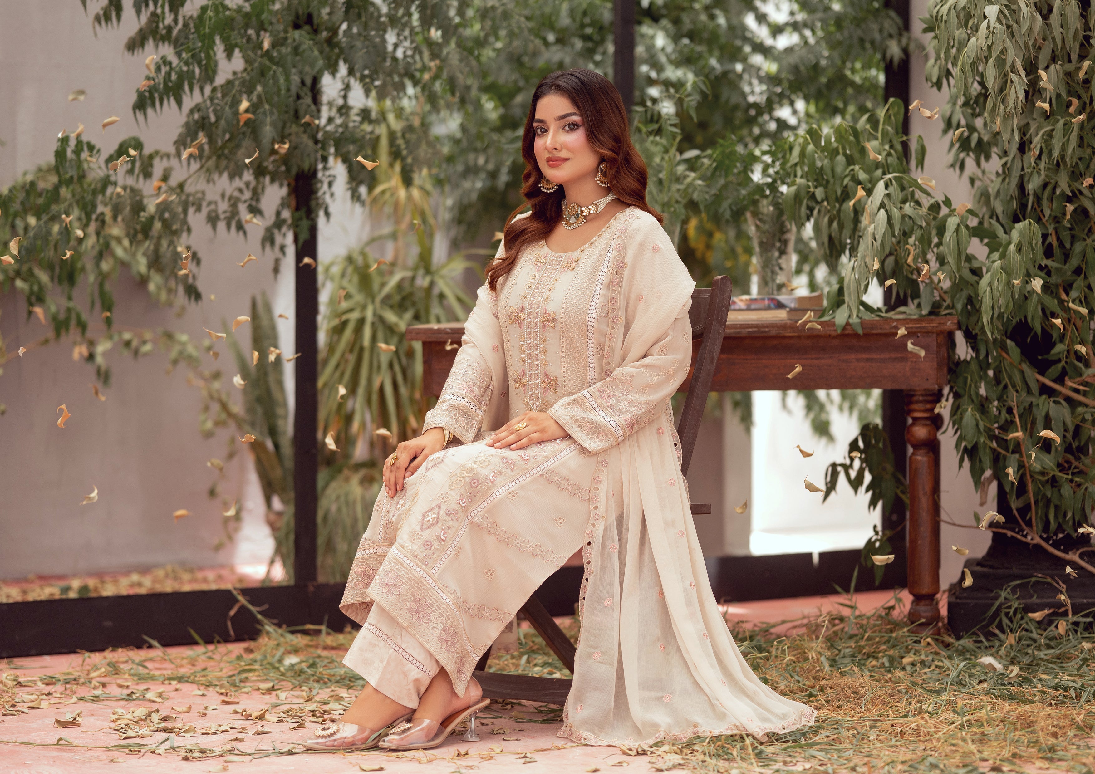Isbah BN-1145 - 3 Piece Stitched Fancy Heavy Embroidered - Bint-e-Noor