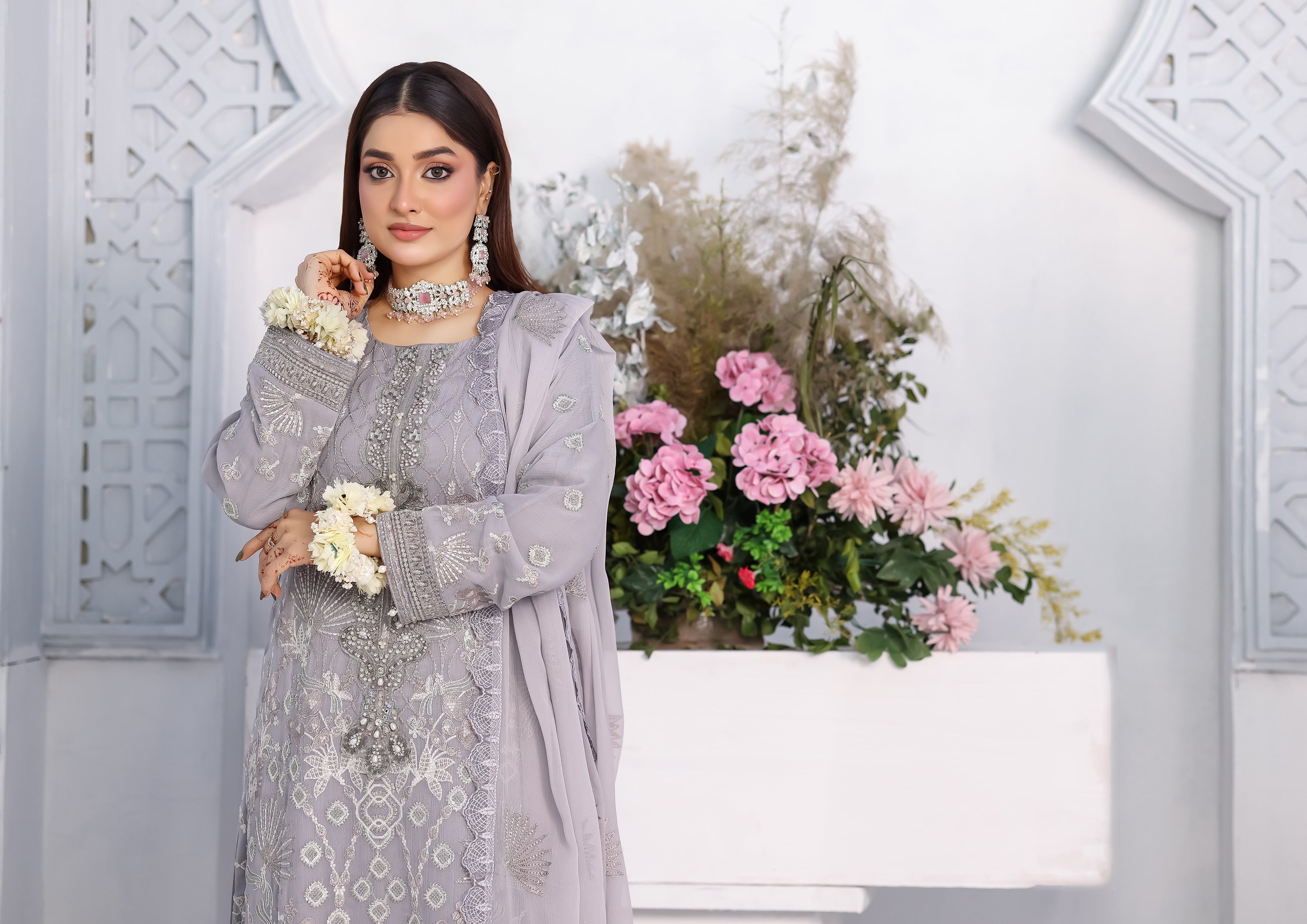 Talia BN-1076 - 3 Piece Stitched Fancy Heavy Embroidered - Bint-e-Noor