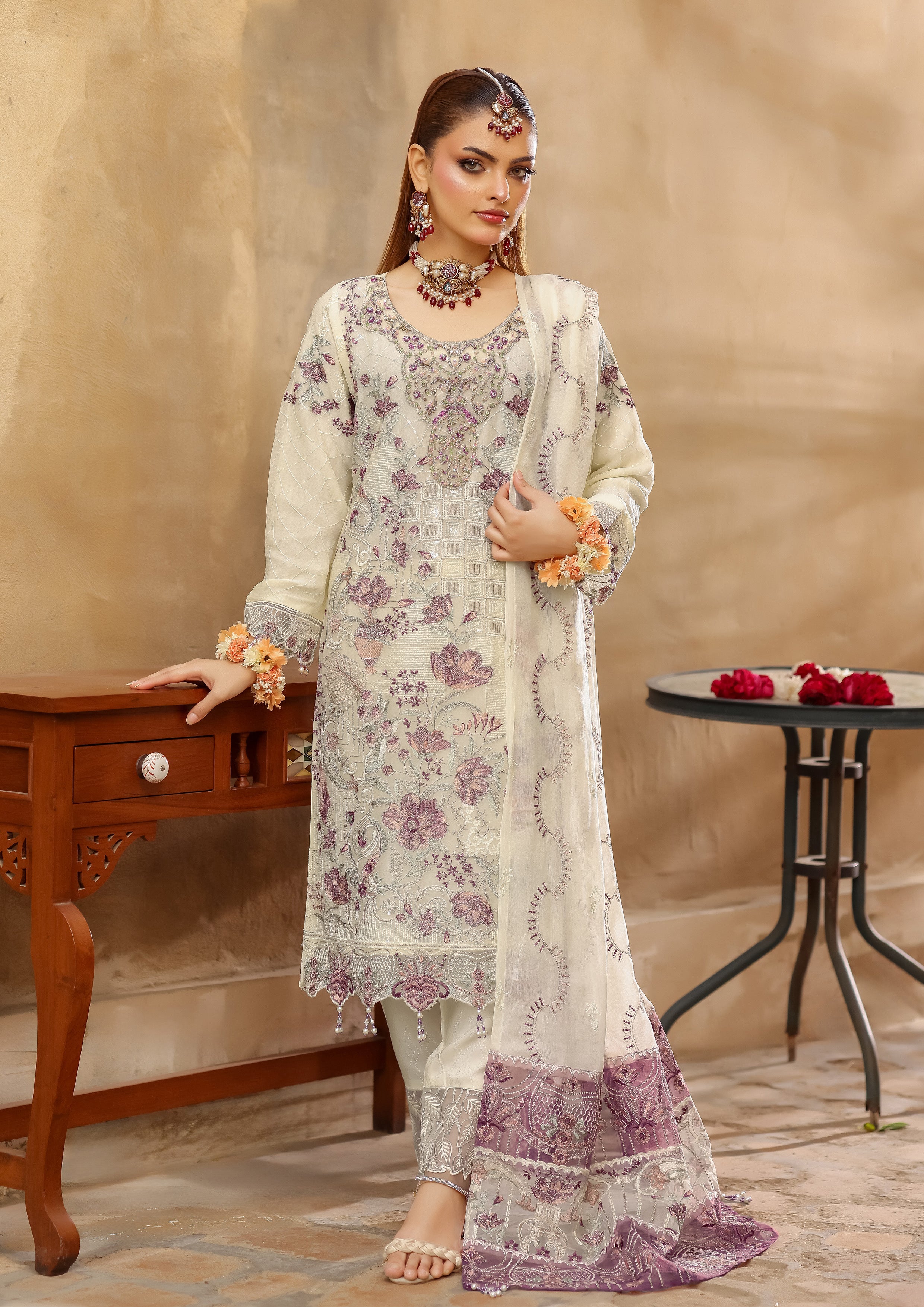 Elva BN-1017 - 3 Piece Stitched Fancy Heavy Embroidered - Bint-e-Noor