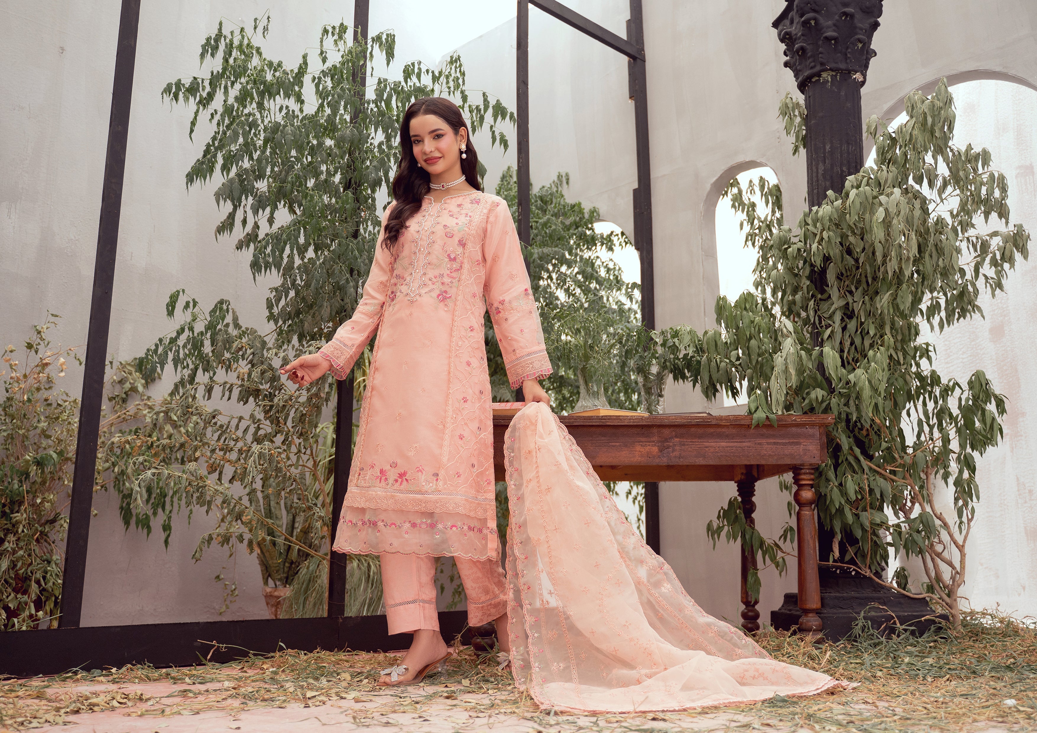 Faliha BN-1149 - 3 Piece Stitched Fancy Heavy Embroidered - Bint-e-Noor