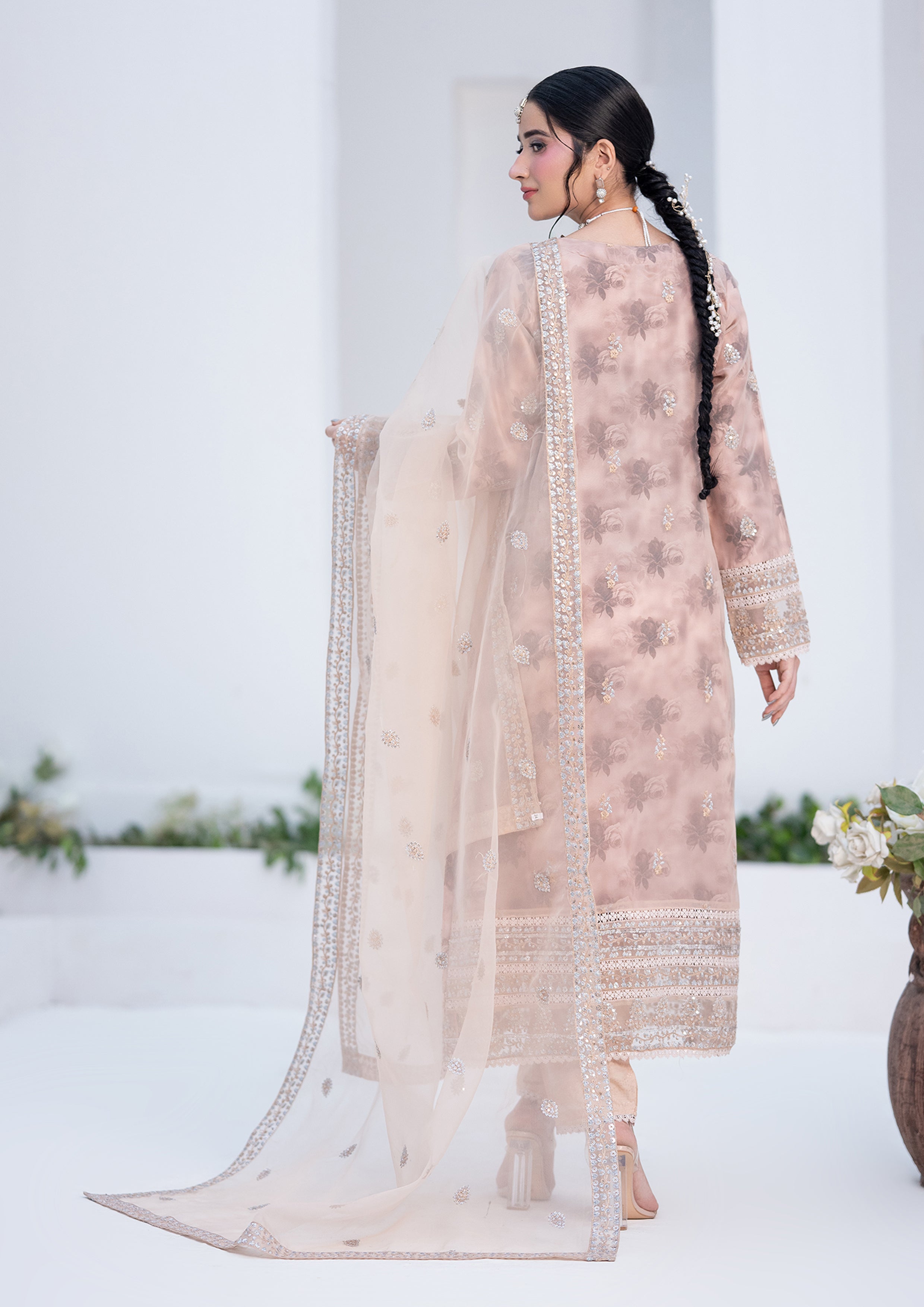Seraphina BN-1139 - 3 Piece Stitched Fancy Heavy Embroidered - Bint-e-Noor