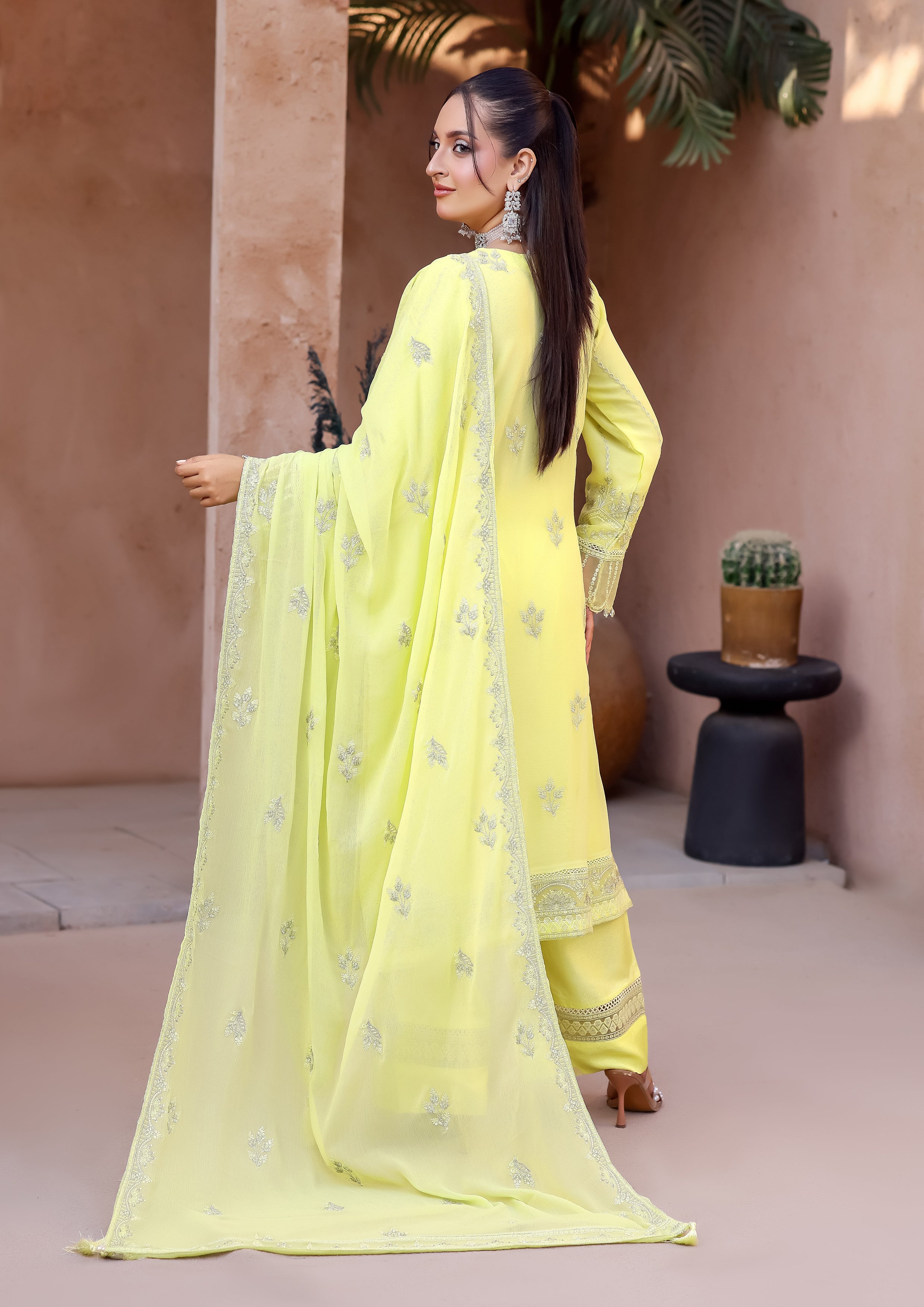 Kaira BN-9987 - 3 Piece Stitched Fancy Heavy Embroidered - Bint-e-Noor