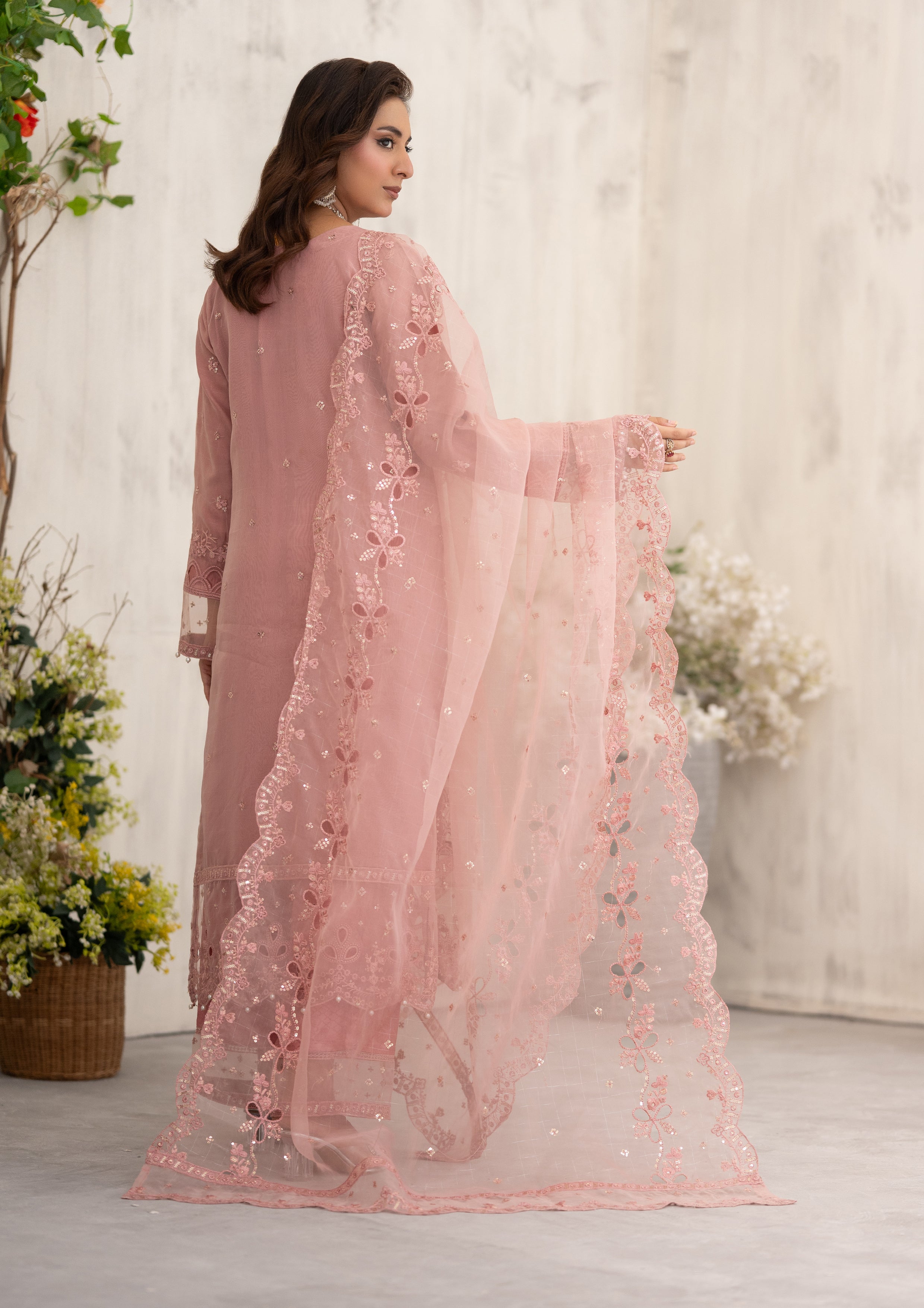 Kinza BN-1092 - 3 Piece Stitched Fancy Heavy Embroidered - Bint-e-Noor
