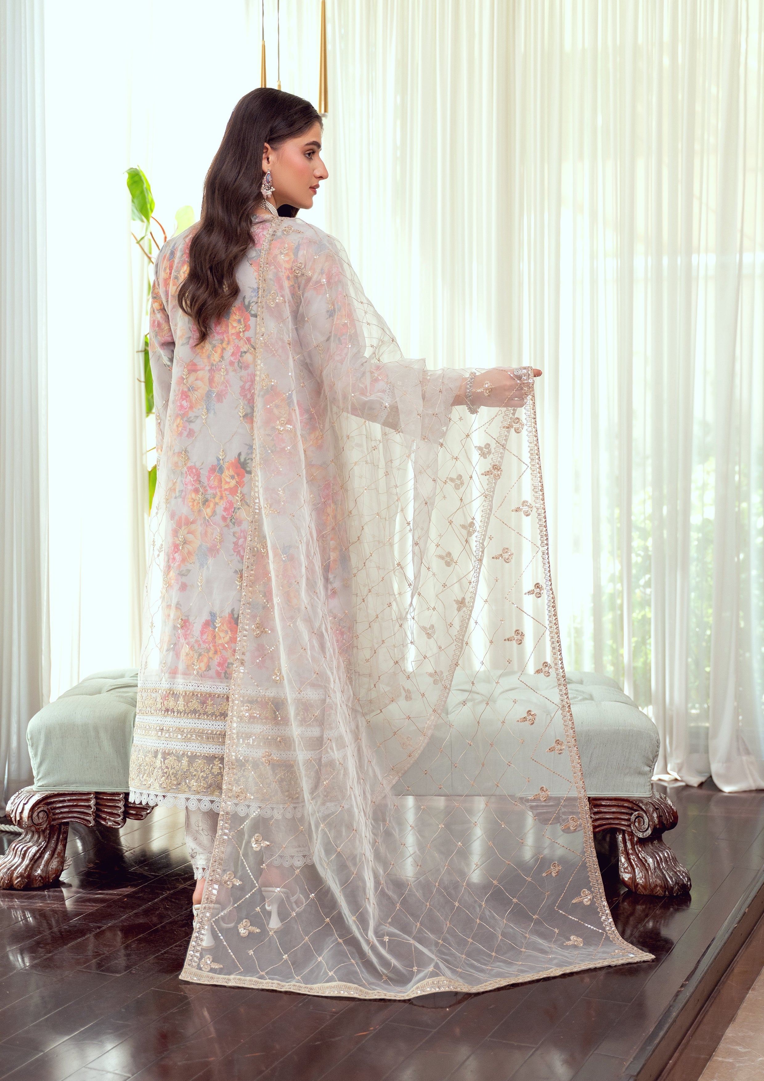 Zoraline BN-1073 - 3 Piece Stitched Fancy Heavy Embroidered - Bint-e-Noor