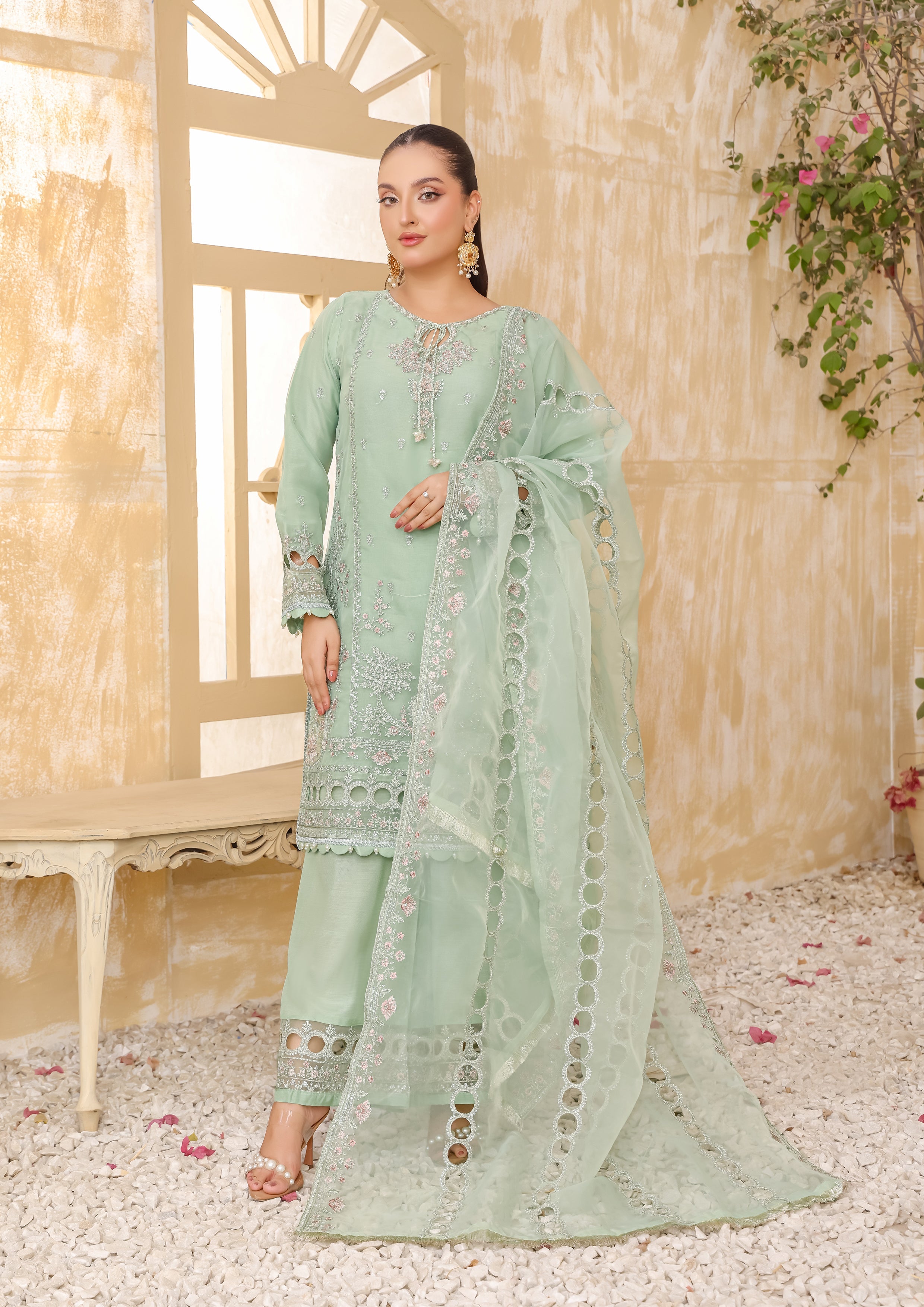 Rania BN-9979 - 3 Piece Stitched Fancy Heavy Embroidered - Bint-e-Noor