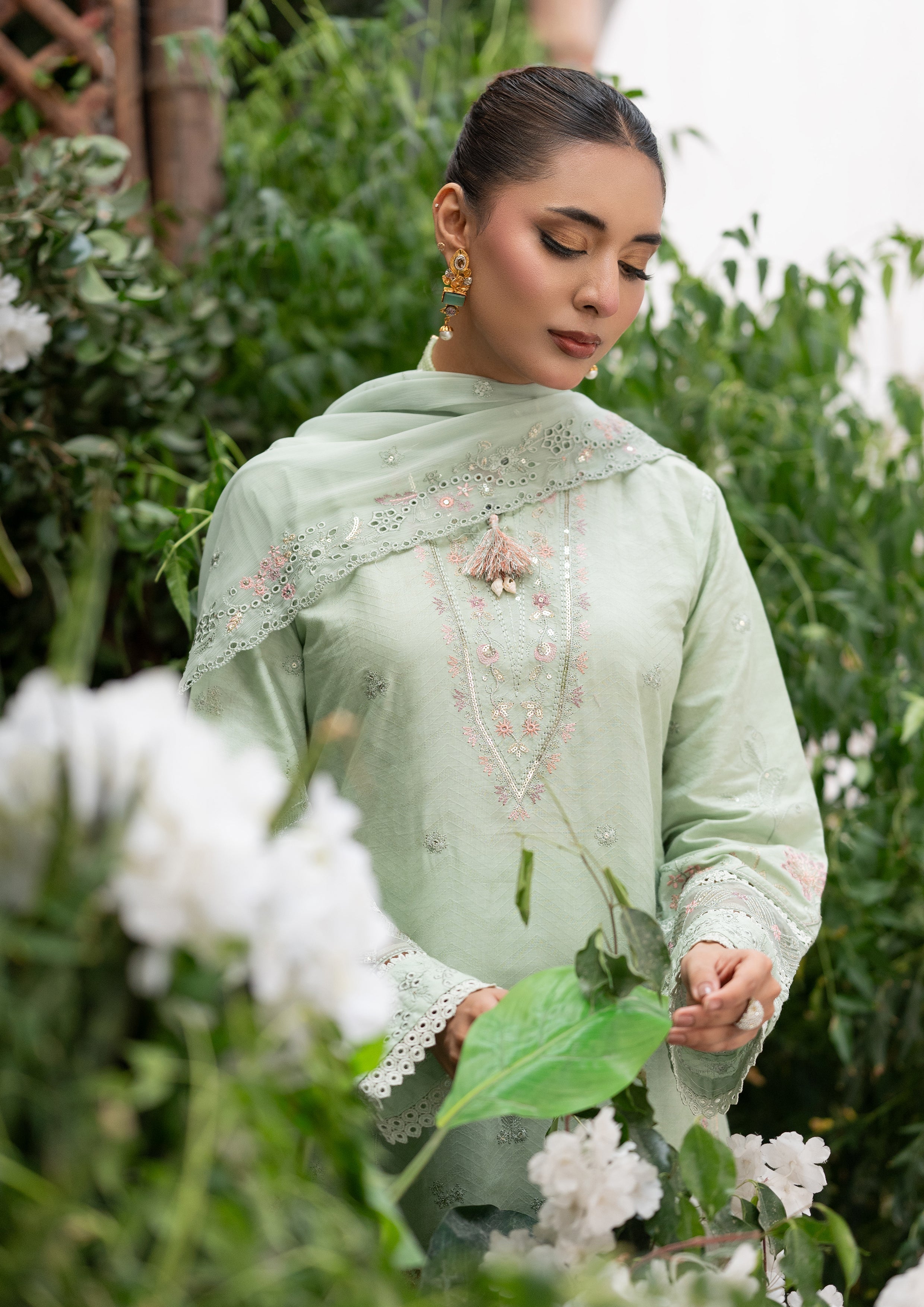 Rabeeya BN-1166 - 3 Piece Stitched Fancy Heavy Embroidered - Bint-e-Noor