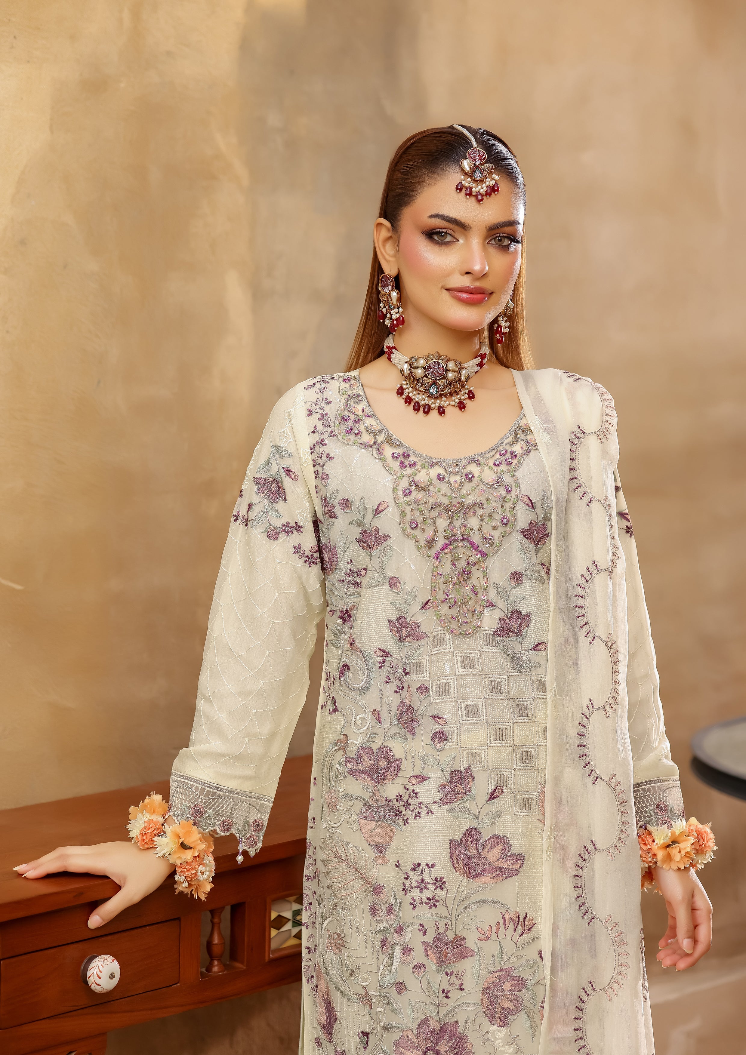 Elva BN-1017 - 3 Piece Stitched Fancy Heavy Embroidered - Bint-e-Noor