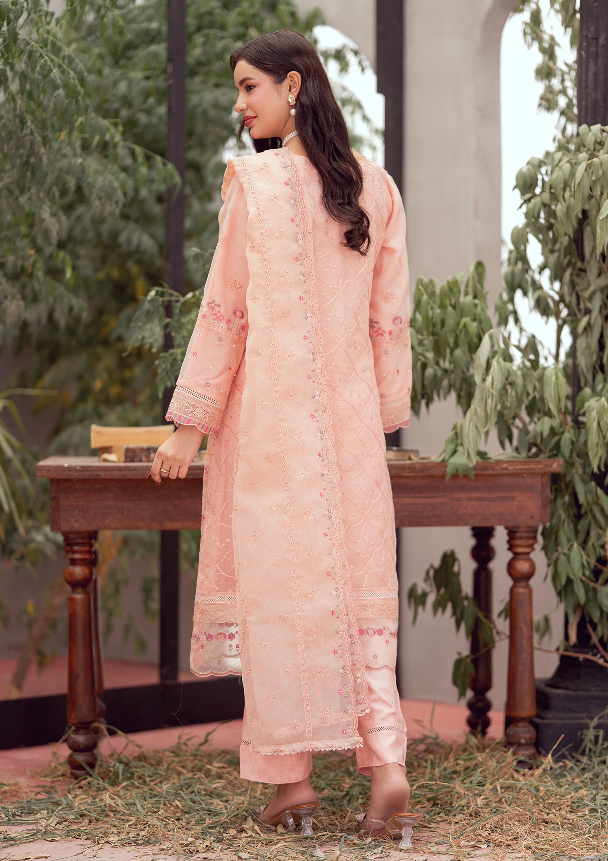 Faliha BN-1149 - 3 Piece Stitched Fancy Heavy Embroidered - Bint-e-Noor
