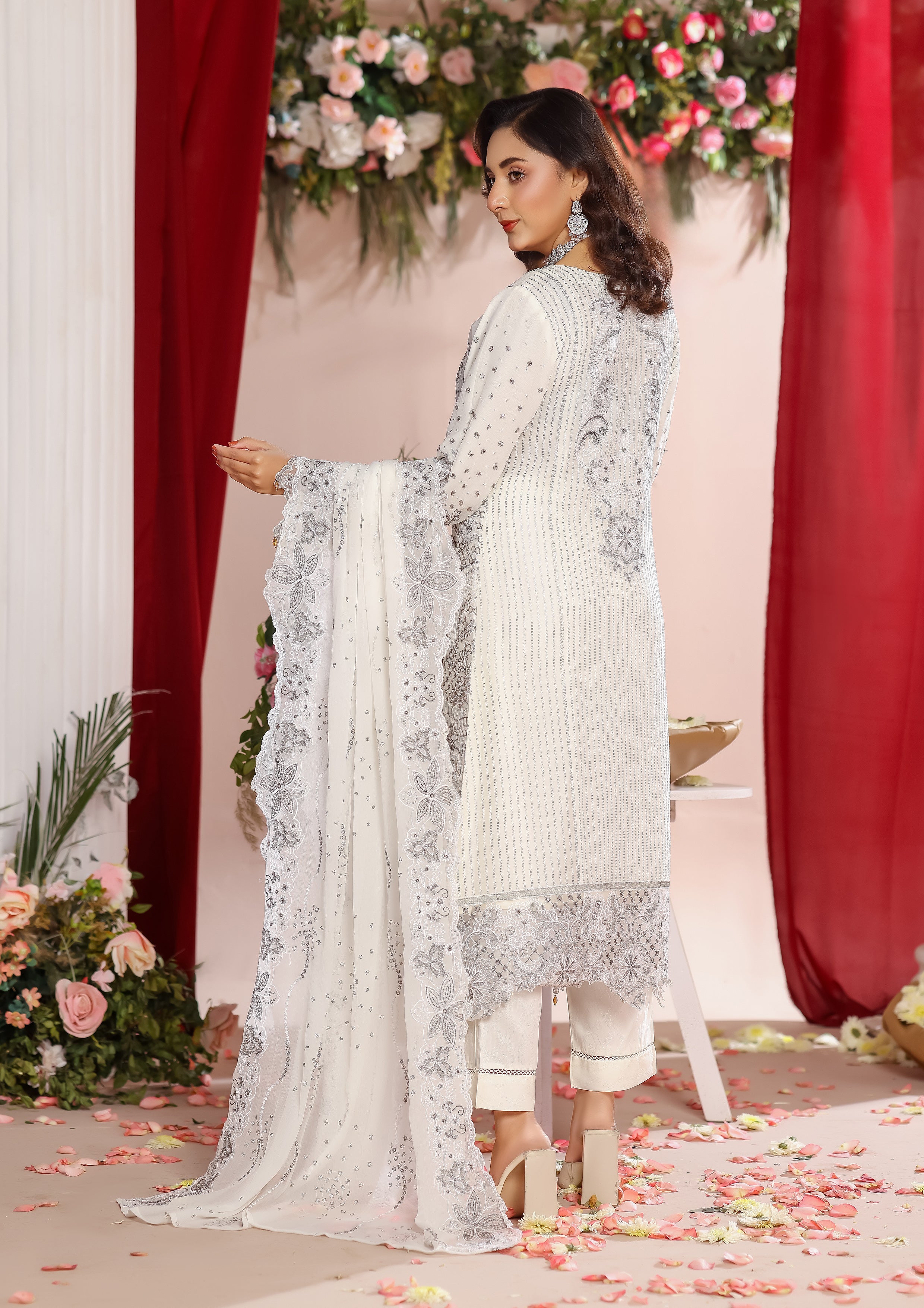 Mizna BN-1029 - 3 Piece Stitched Fancy Heavy Embroidered - Bint-e-Noor