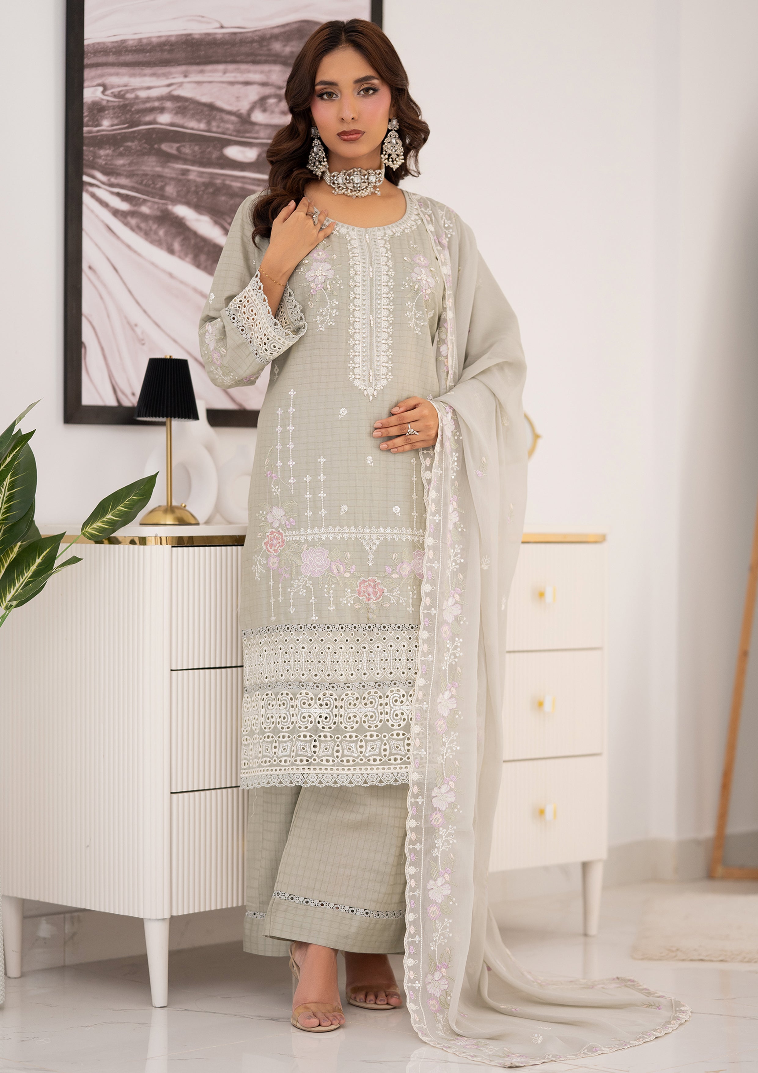 Zayba BN-1124 - 3 Piece Stitched Fancy Heavy Embroidered - Bint-e-Noor