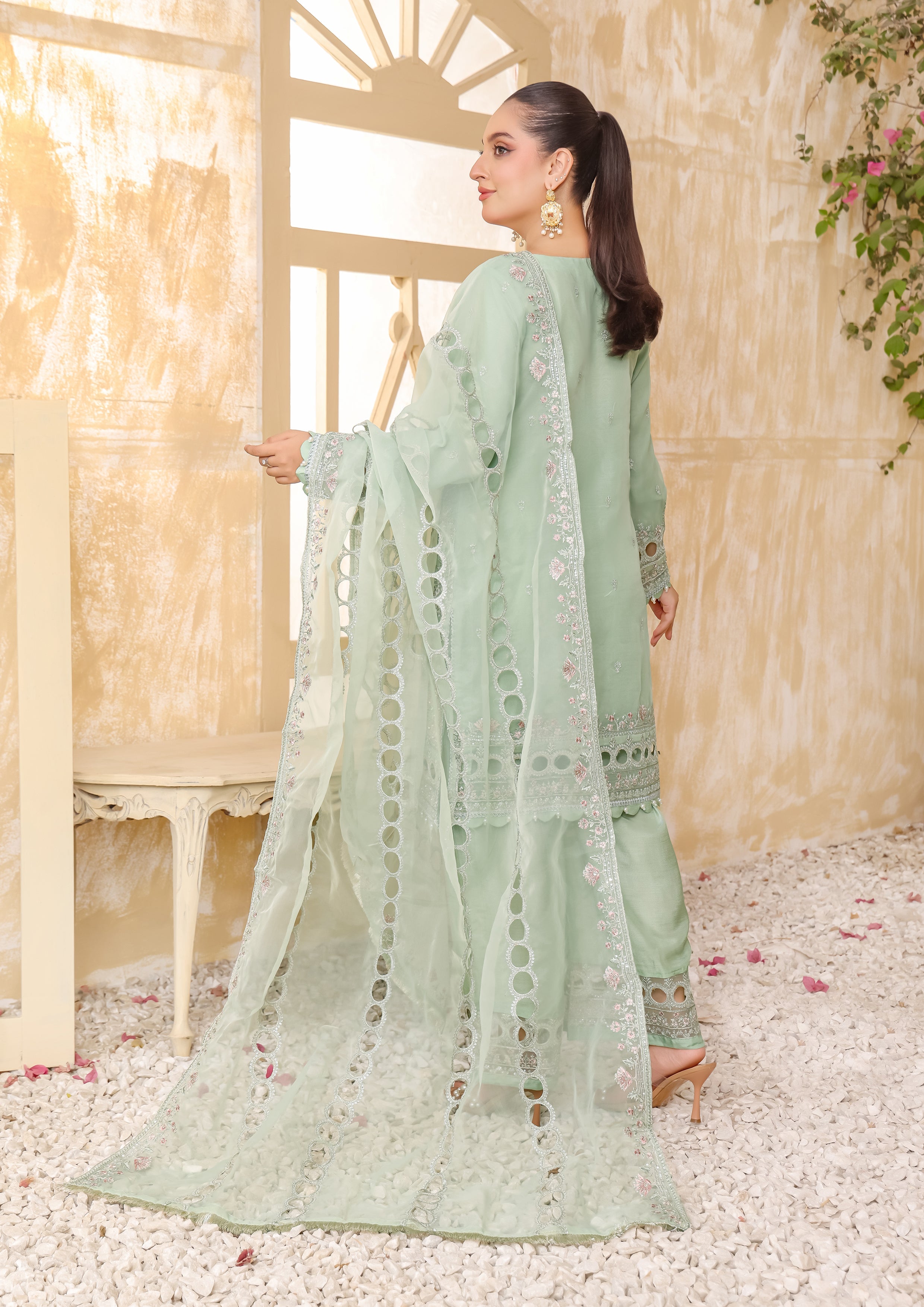 Rania BN-9979 - 3 Piece Stitched Fancy Heavy Embroidered - Bint-e-Noor