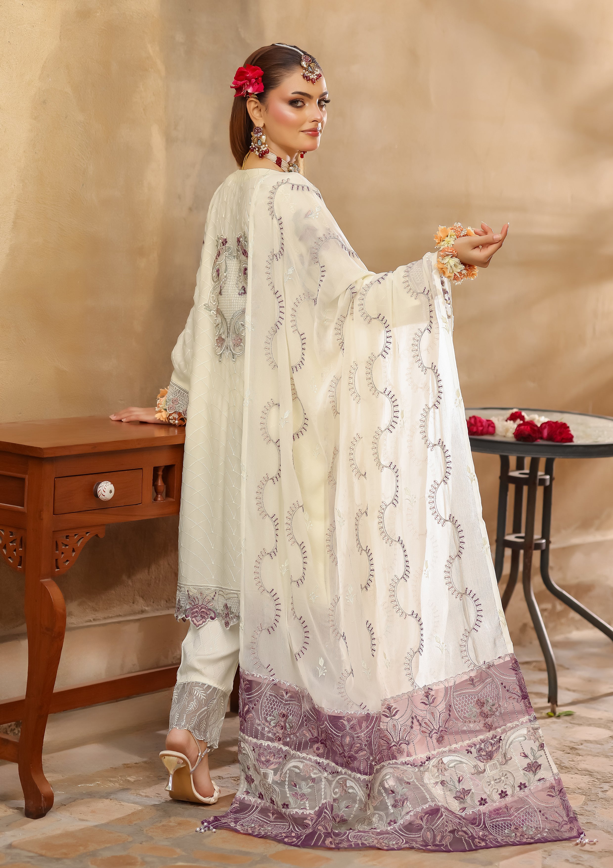 Elva BN-1017 - 3 Piece Stitched Fancy Heavy Embroidered - Bint-e-Noor