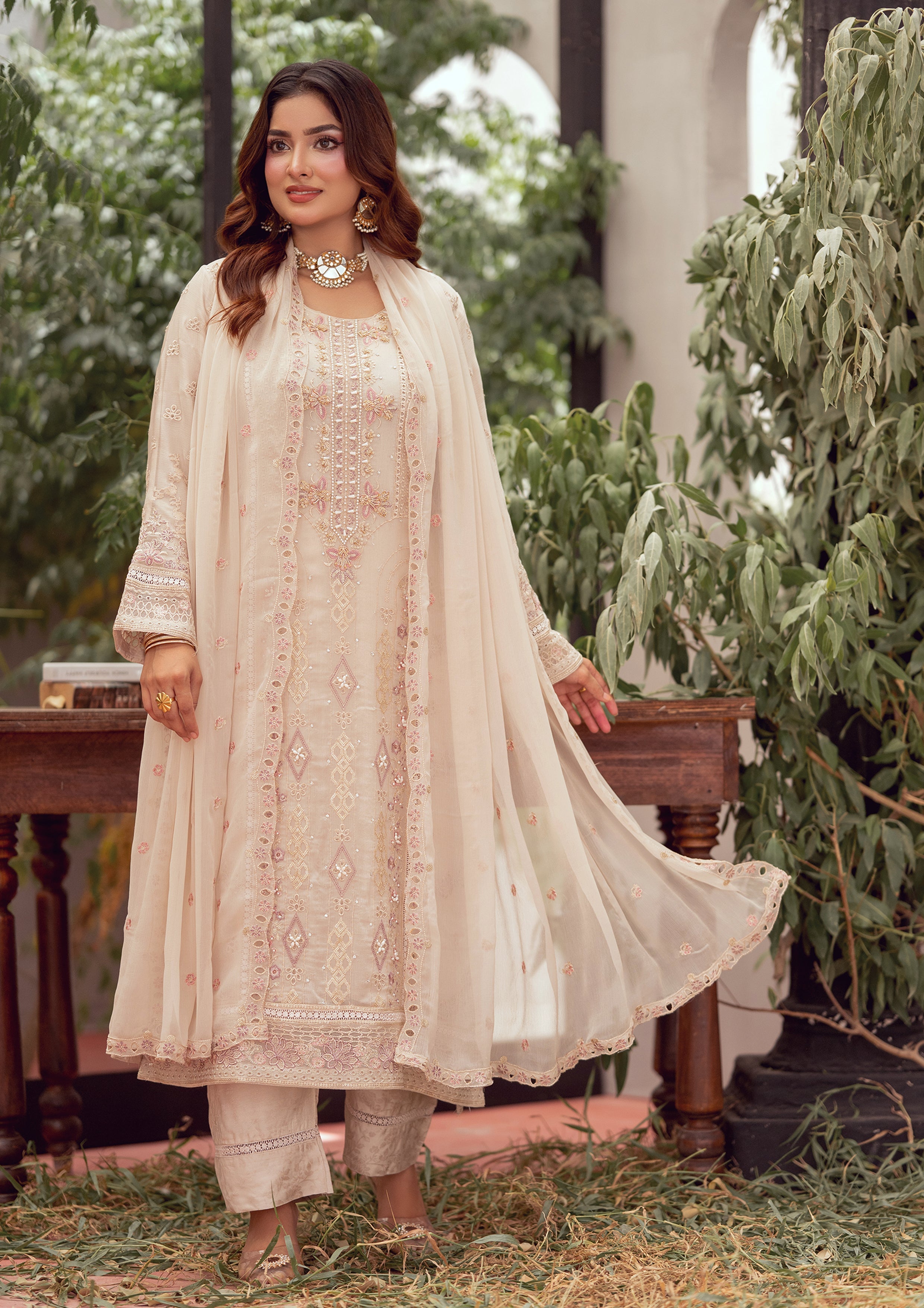 Isbah BN-1145 - 3 Piece Stitched Fancy Heavy Embroidered - Bint-e-Noor
