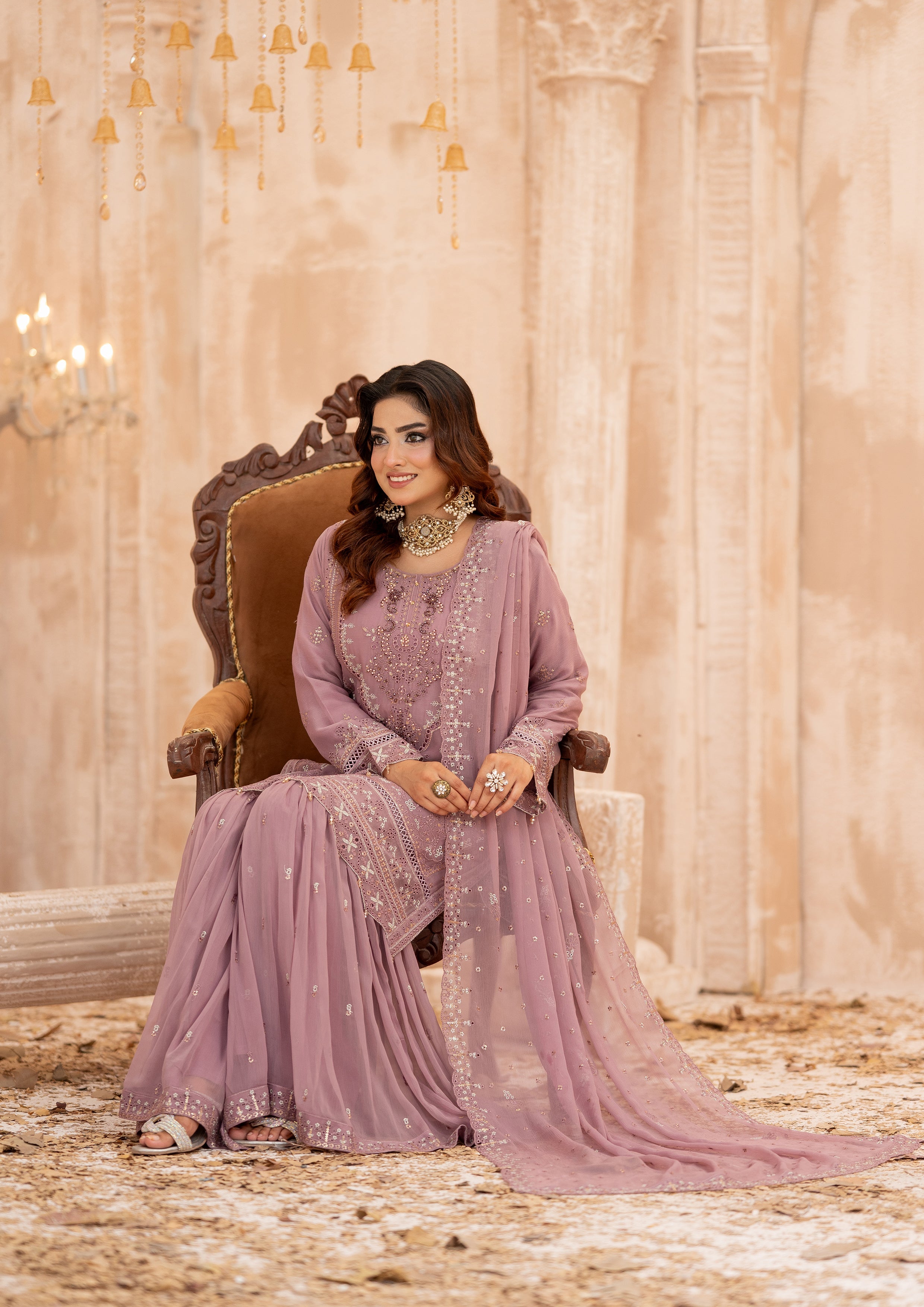 Alvina BN-1175 - 3 Piece Stitched Fancy Heavy Embroidered - Bint-e-Noor
