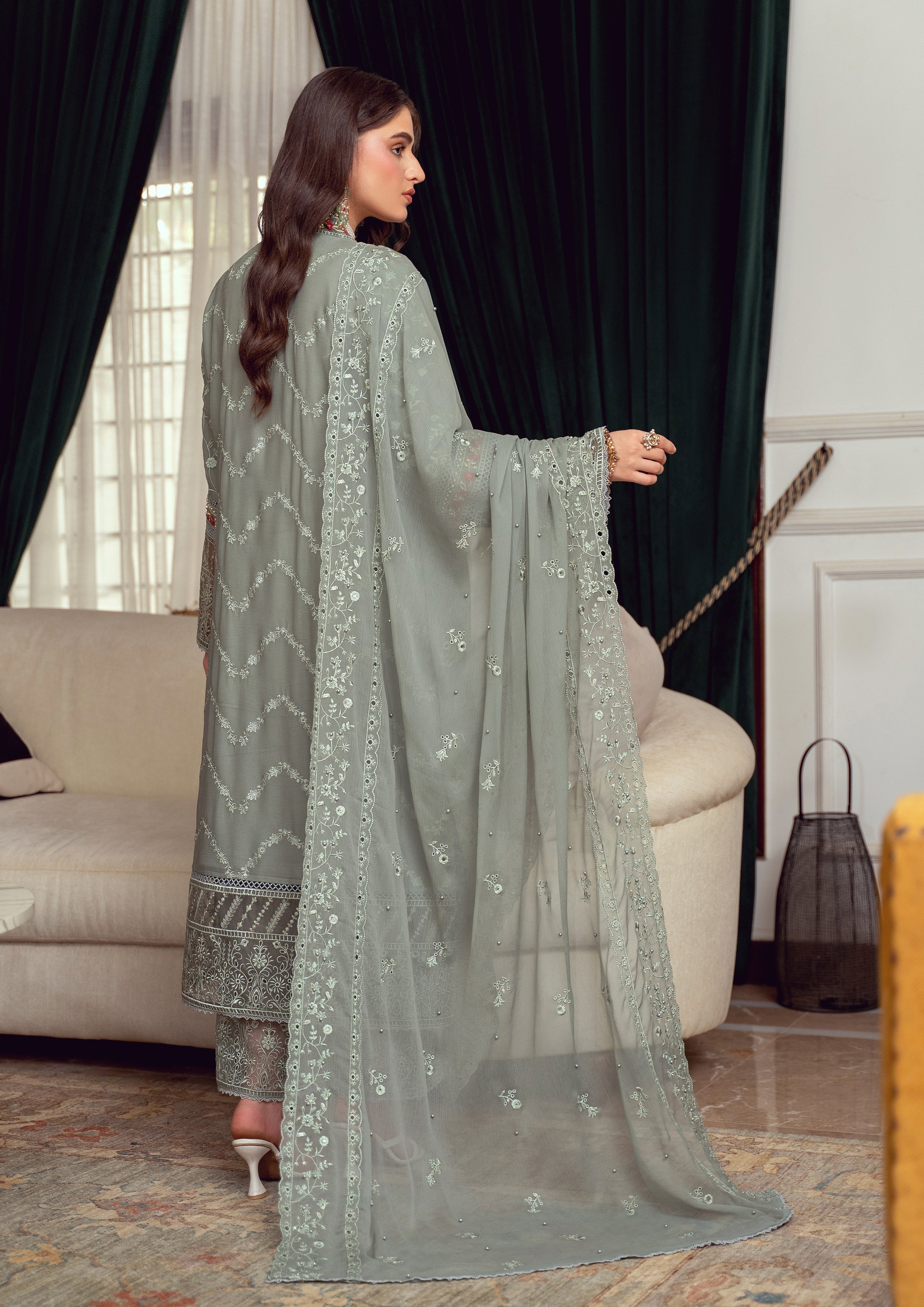 Omaira BN-1068 - 3 Piece Stitched Fancy Heavy Embroidered - Bint-e-Noor