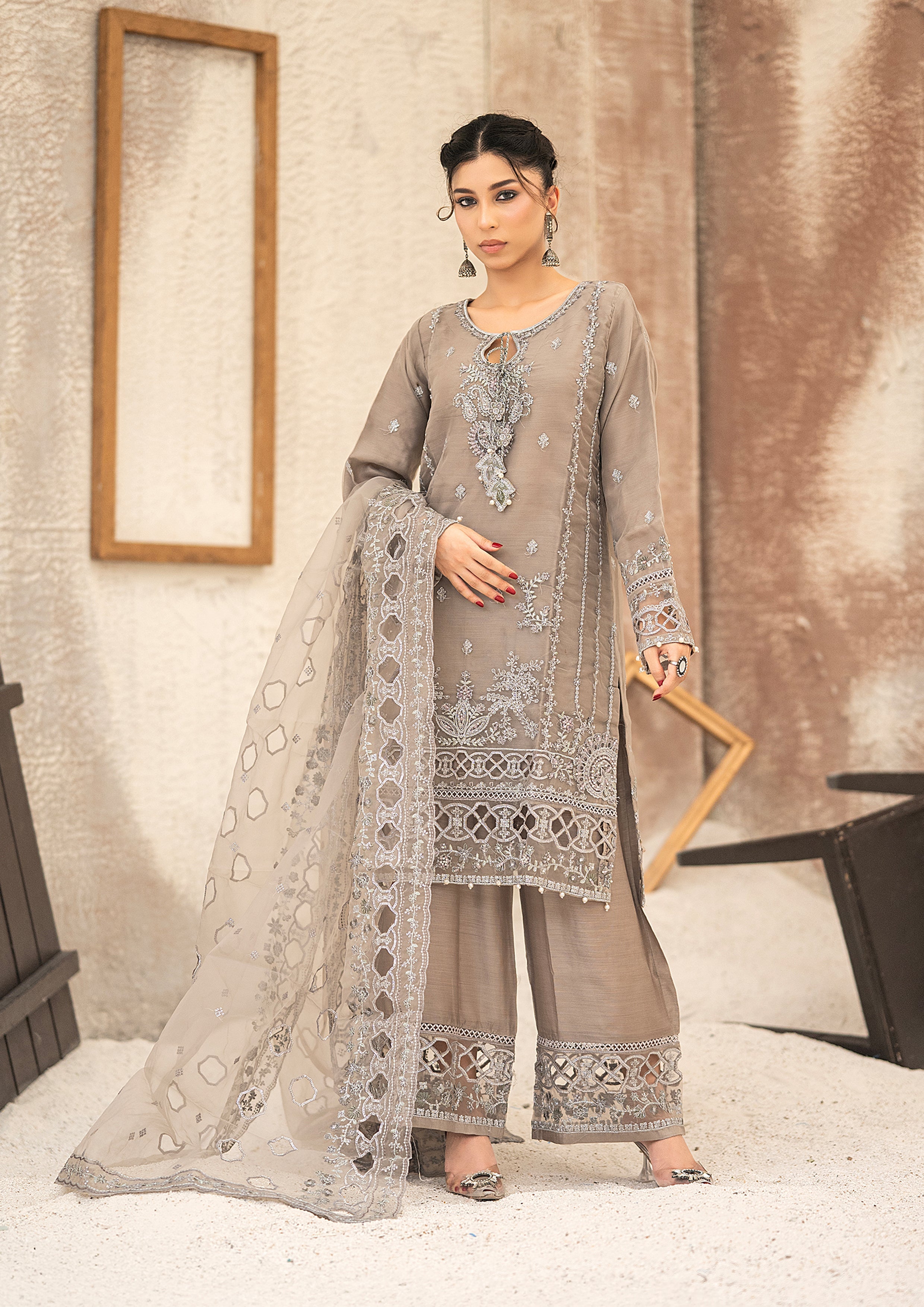 Huriyah BN-9985 - 3 Piece Stitched Fancy Heavy Embroidered - Bint-e-Noor