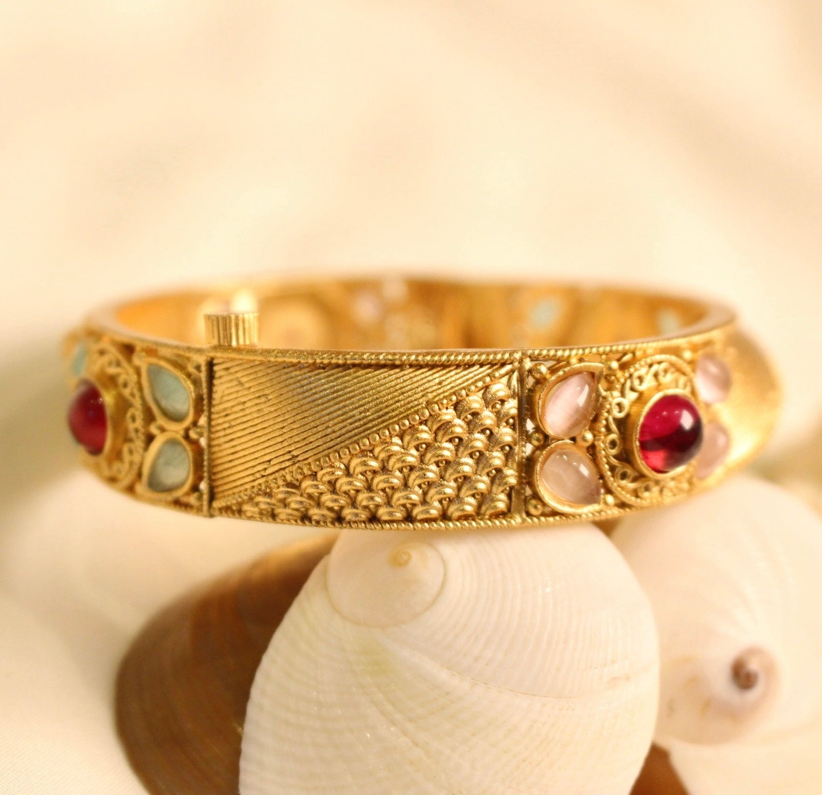 Heritage 67 - Aloro Jewels
