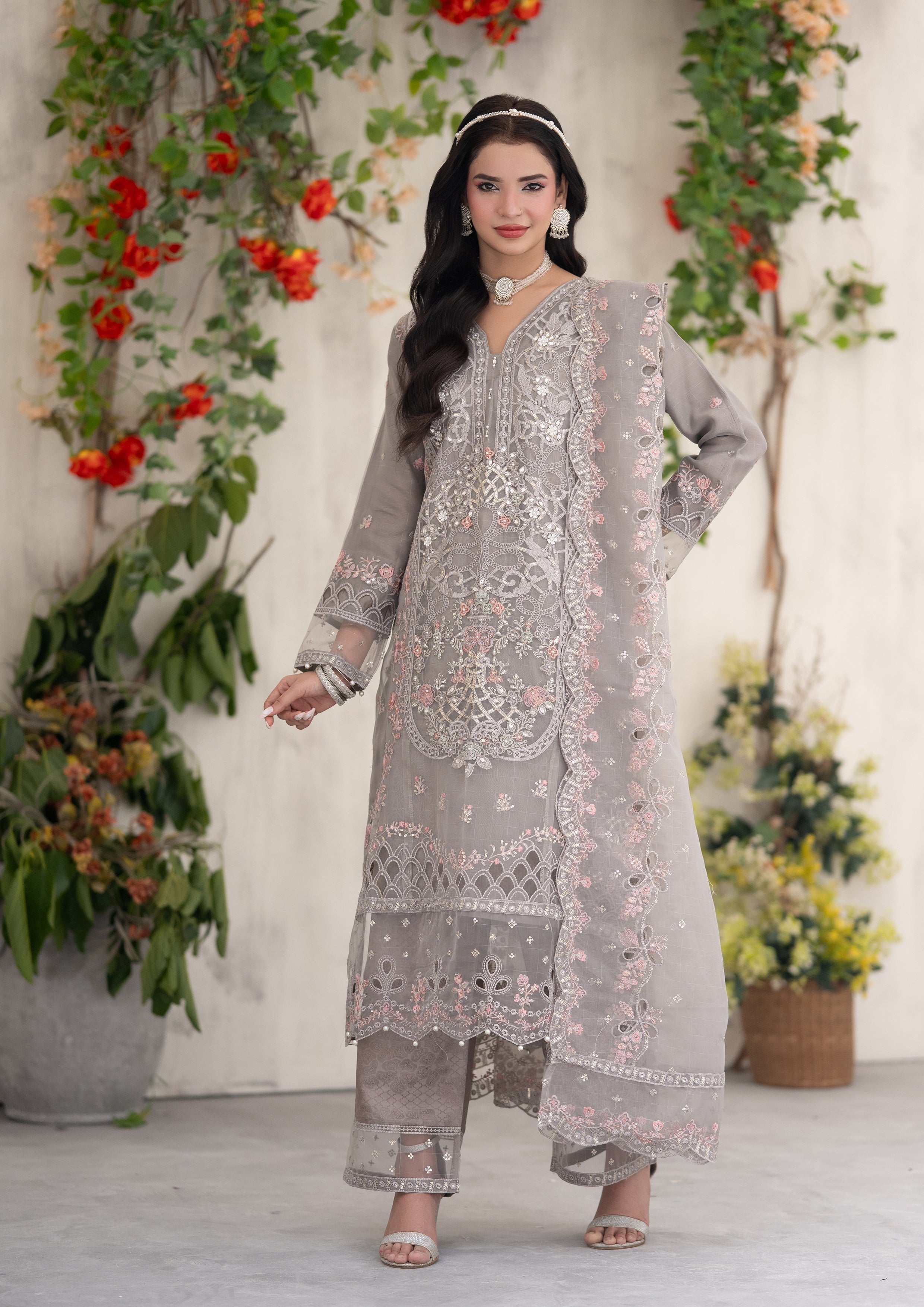 Kinza BN-1093 - 3 Piece Stitched Fancy Heavy Embroidered - Bint-e-Noor