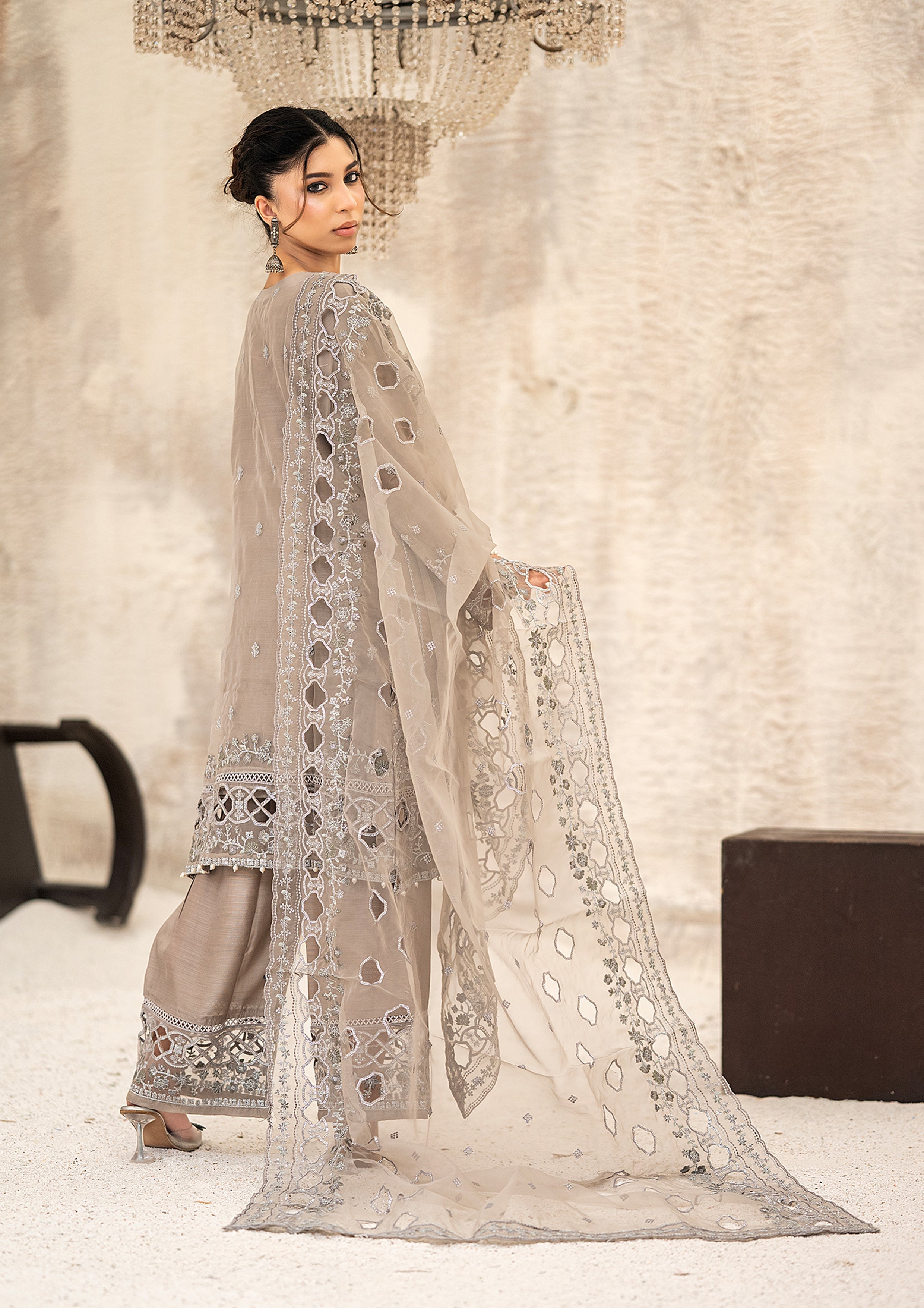 Huriyah BN-9985 - 3 Piece Stitched Fancy Heavy Embroidered - Bint-e-Noor