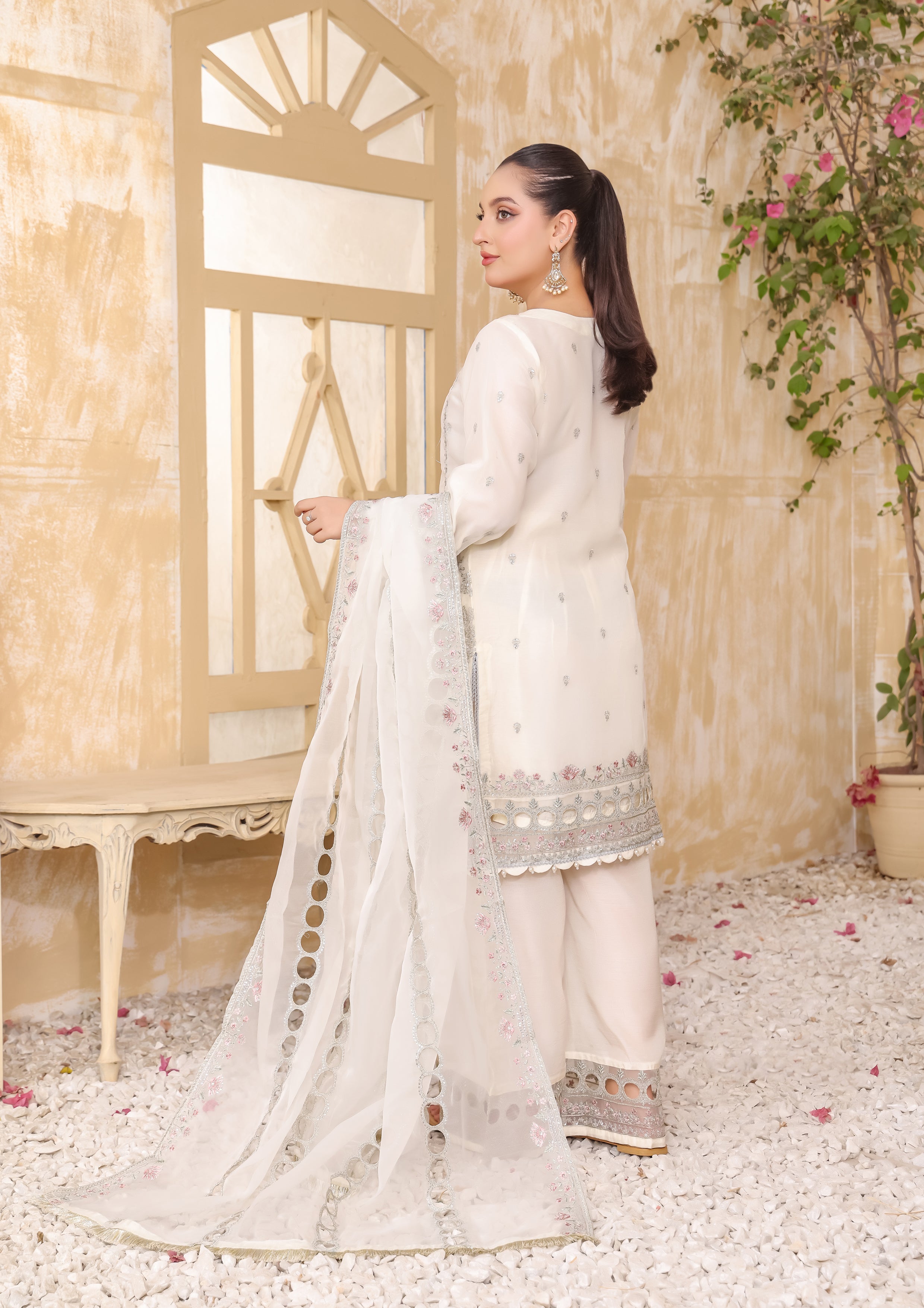 Rania BN-9980 - 3 Piece Stitched Fancy Heavy Embroidered - Bint-e-Noor
