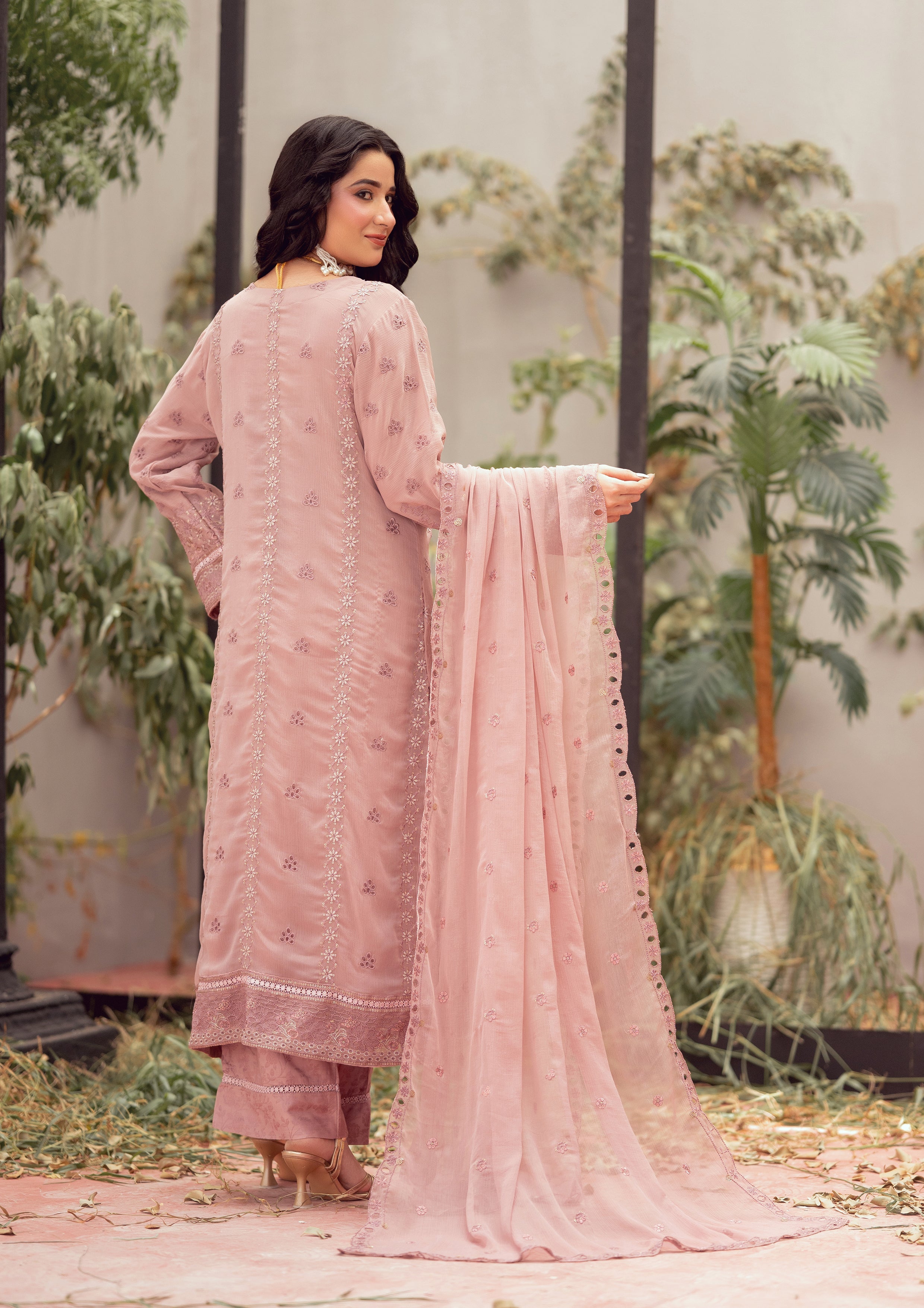 Isbah BN-1144 - 3 Piece Stitched Fancy Heavy Embroidered - Bint-e-Noor