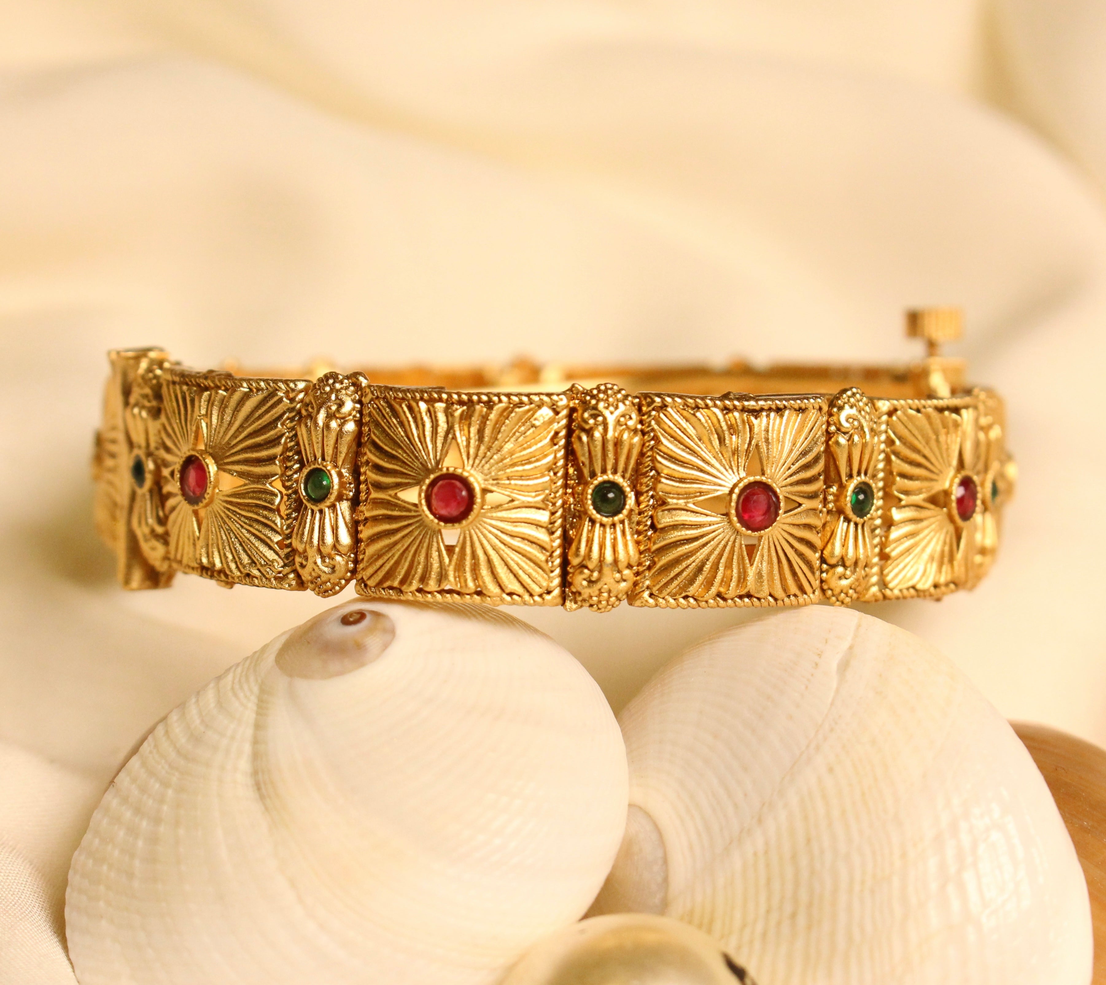 Heritage 47 - Aloro Jewels