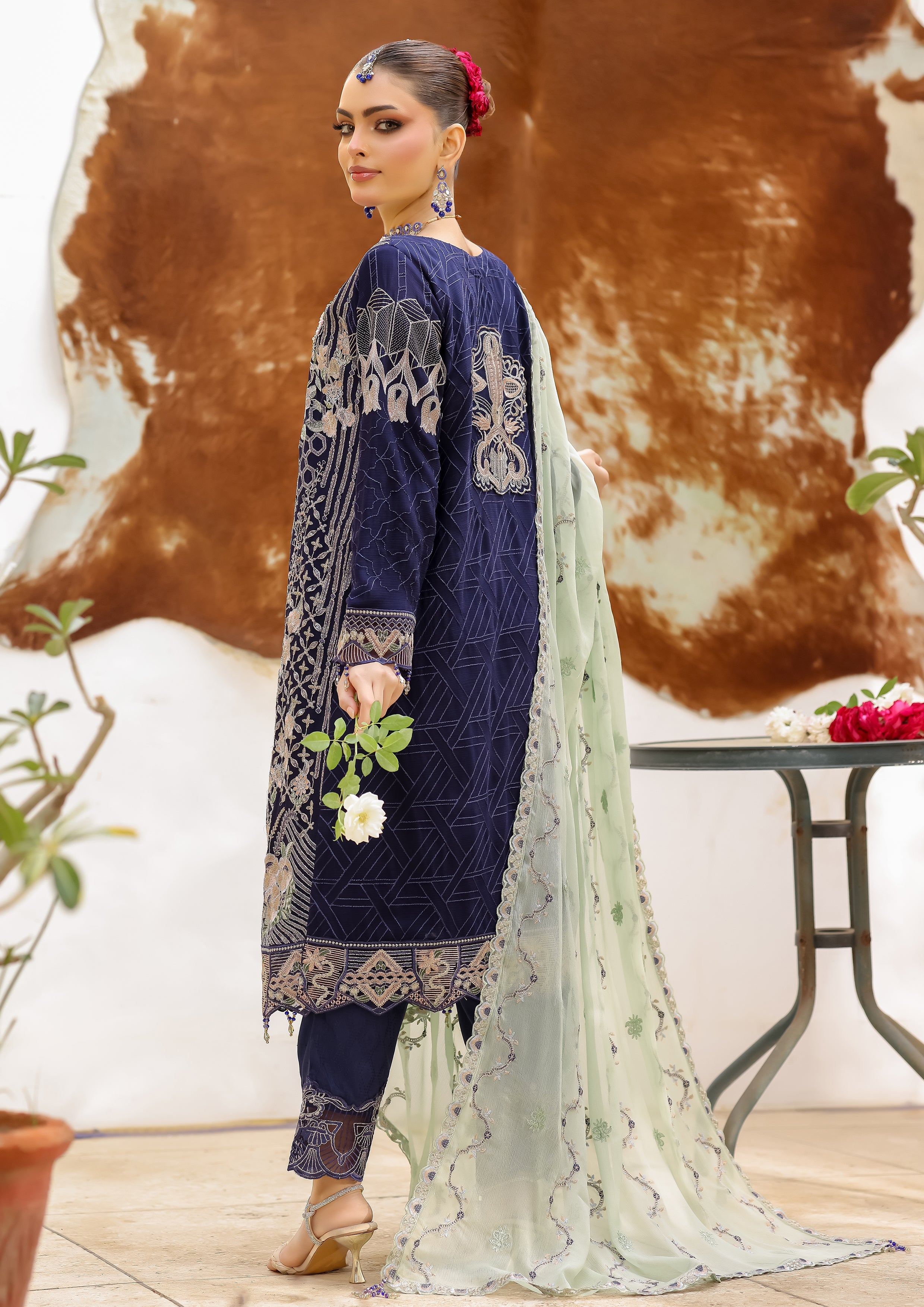 Elva BN-1014 - 3 Piece Stitched Fancy Heavy Embroidered - Bint-e-Noor
