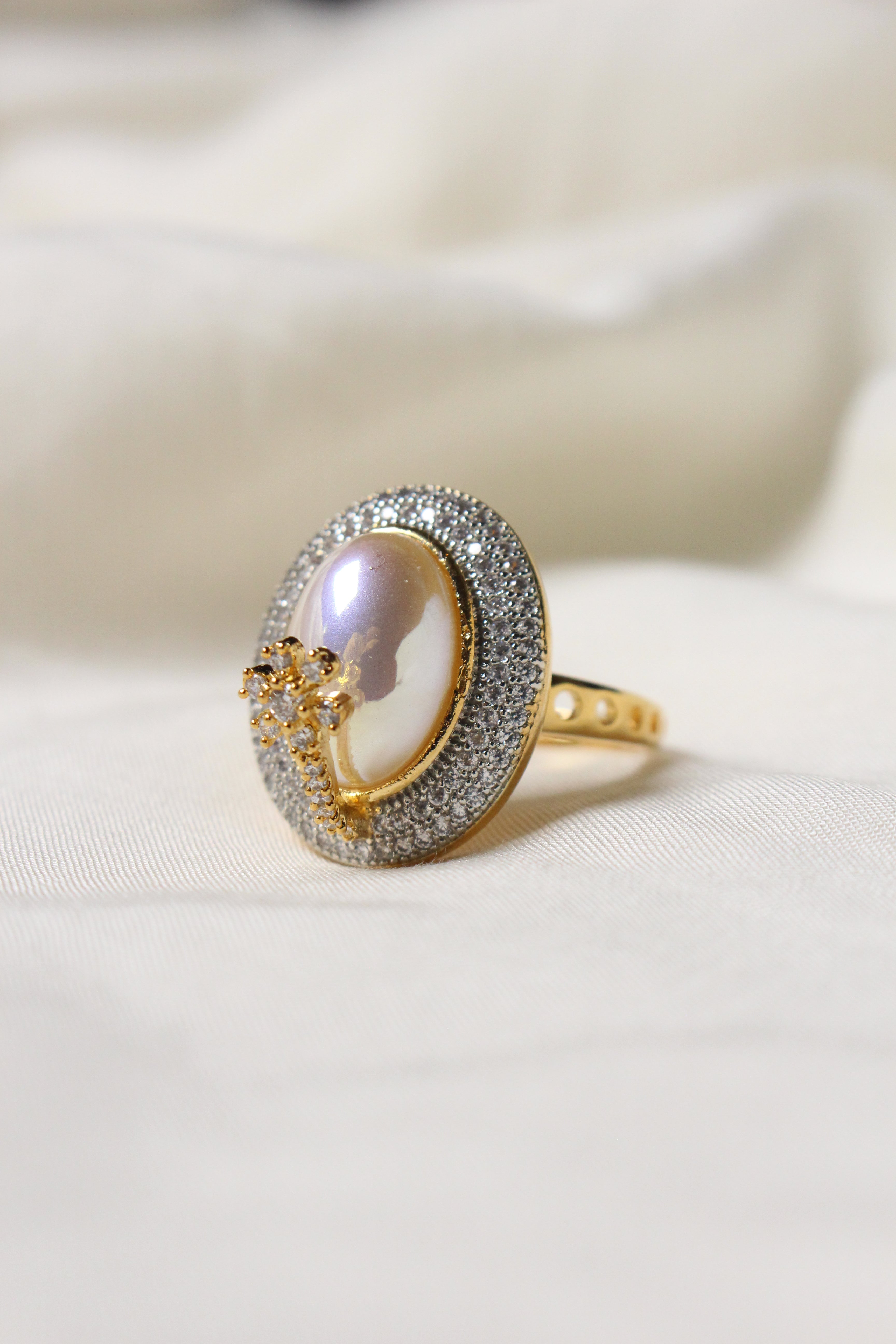 Pearl - Aloro Jewels
