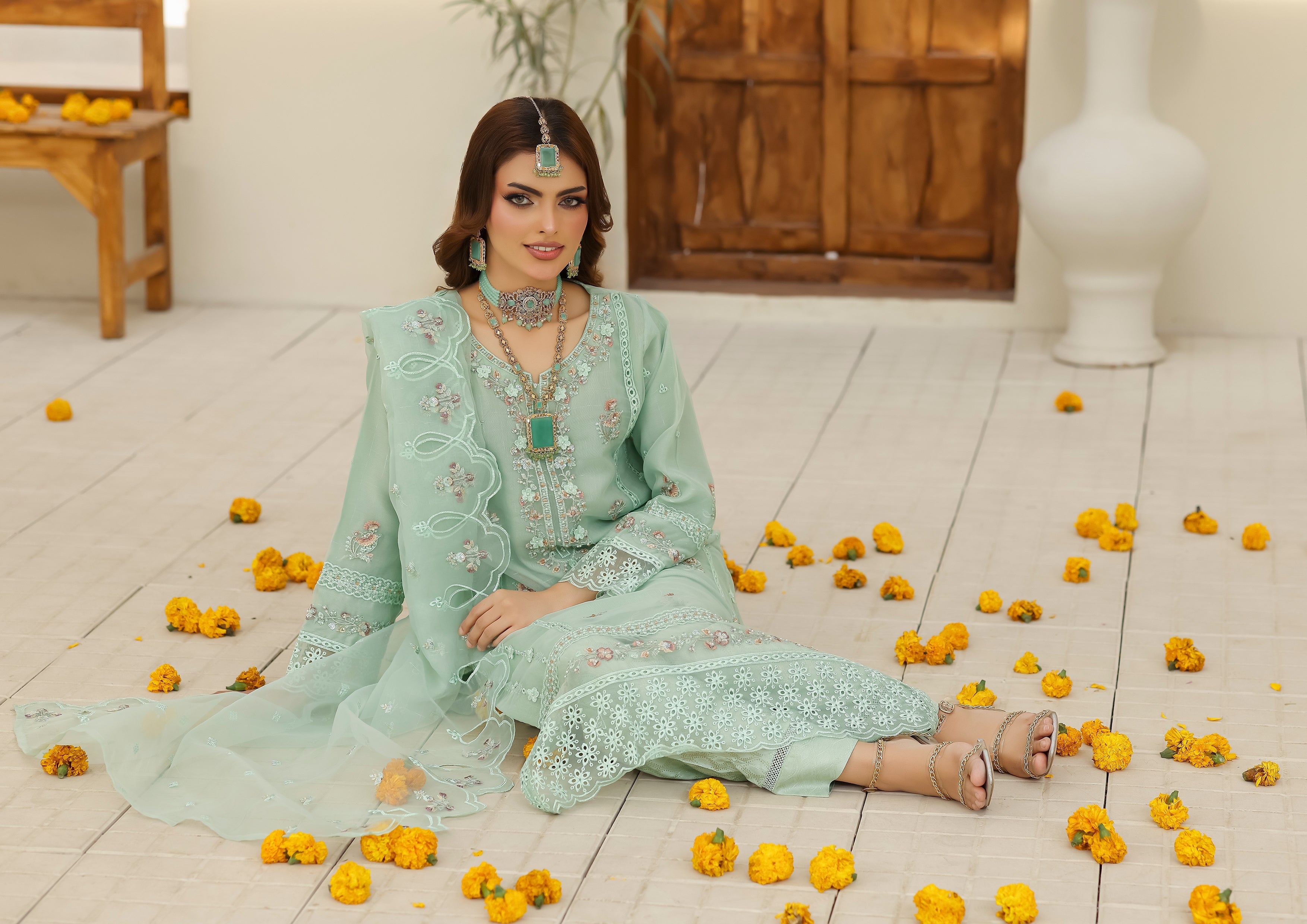 Hiba BN-1032 - 3 Piece Stitched Fancy Heavy Embroidered - Bint-e-Noor