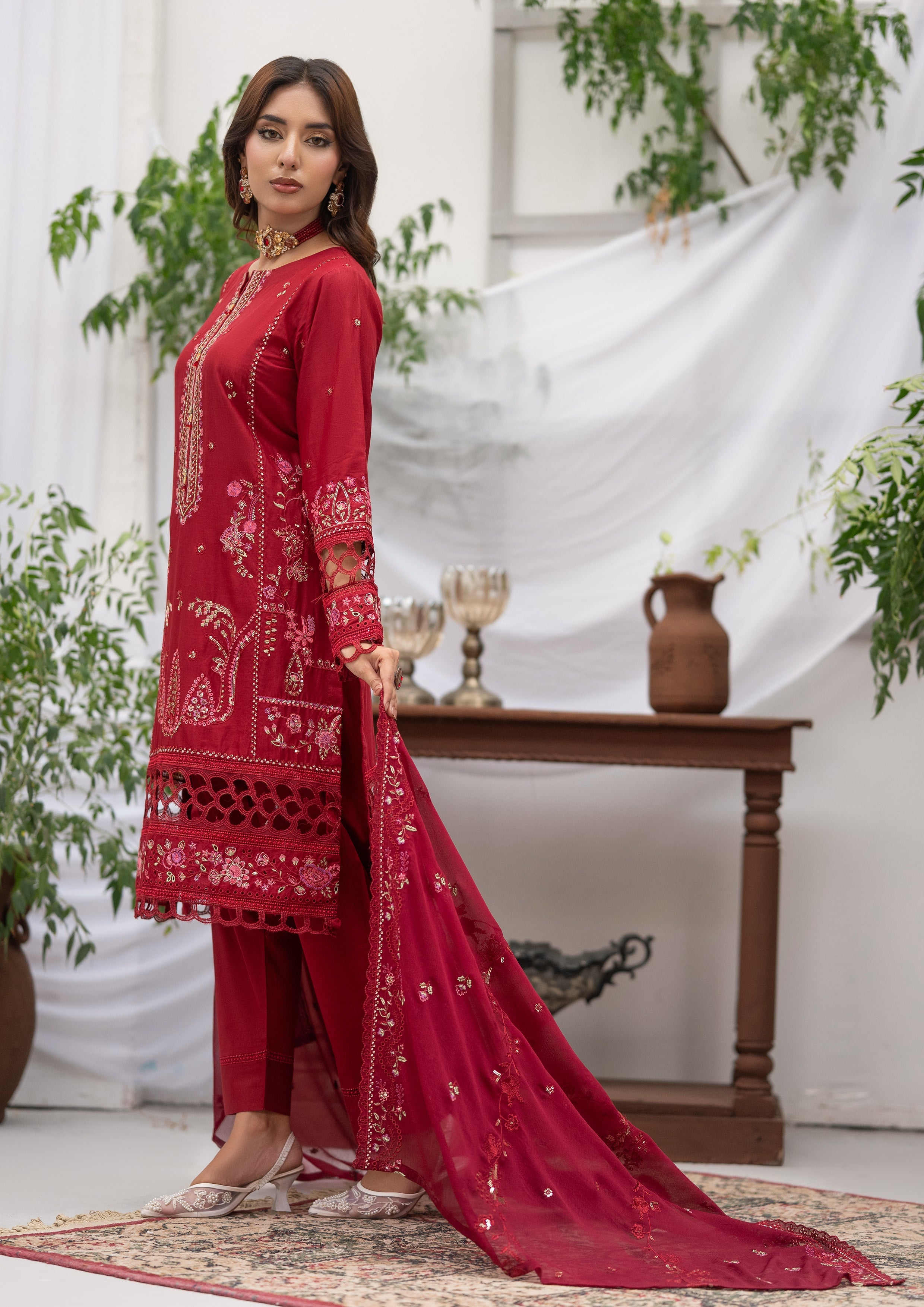 Farwa BN-1160 - 3 Piece Stitched Fancy Heavy Embroidered - Bint-e-Noor