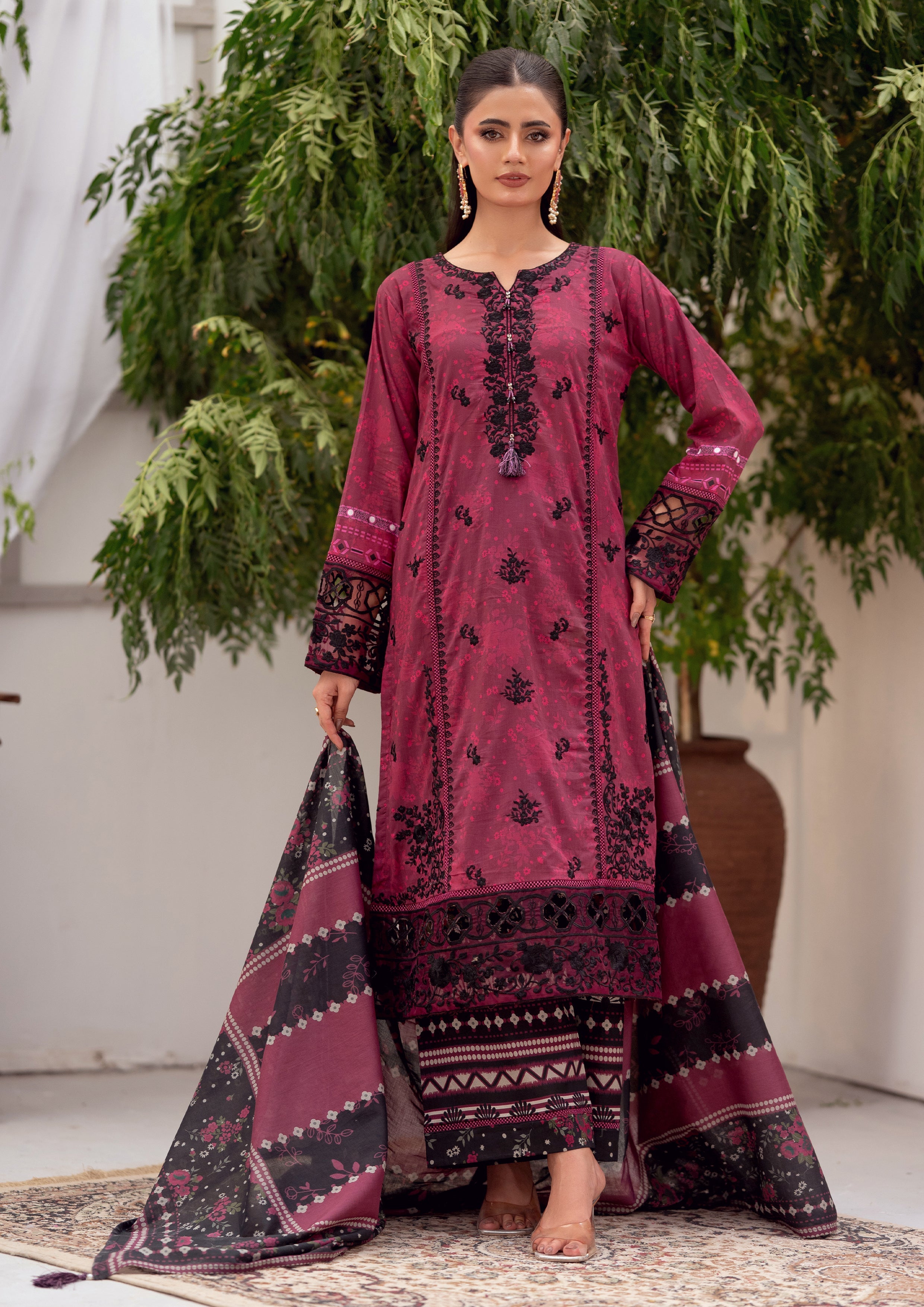 Zenith BN-1164 - 3 Piece Stitched Fancy Heavy Embroidered - Bint-e-Noor