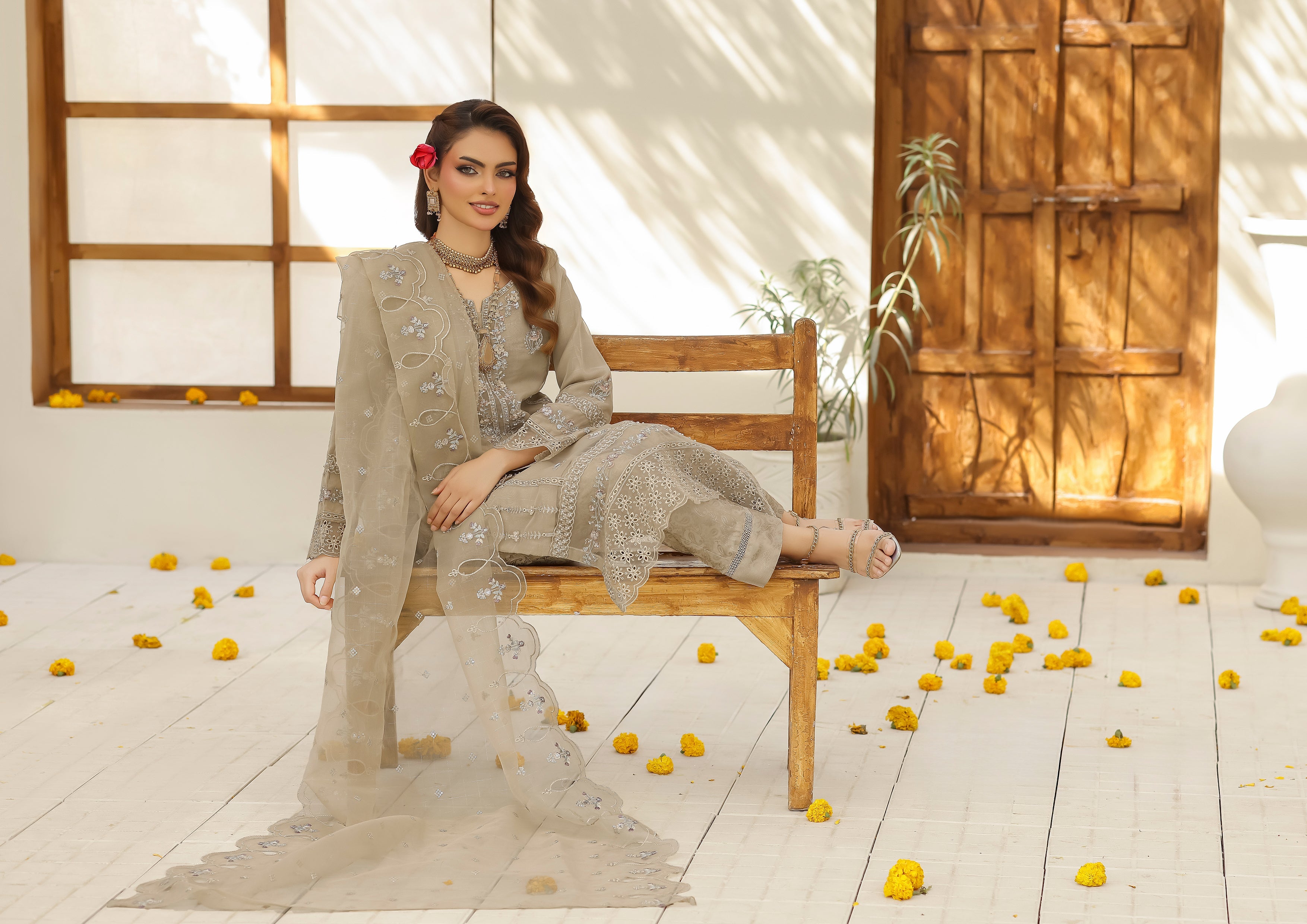 Hiba BN-1034 - 3 Piece Stitched Fancy Heavy Embroidered - Bint-e-Noor