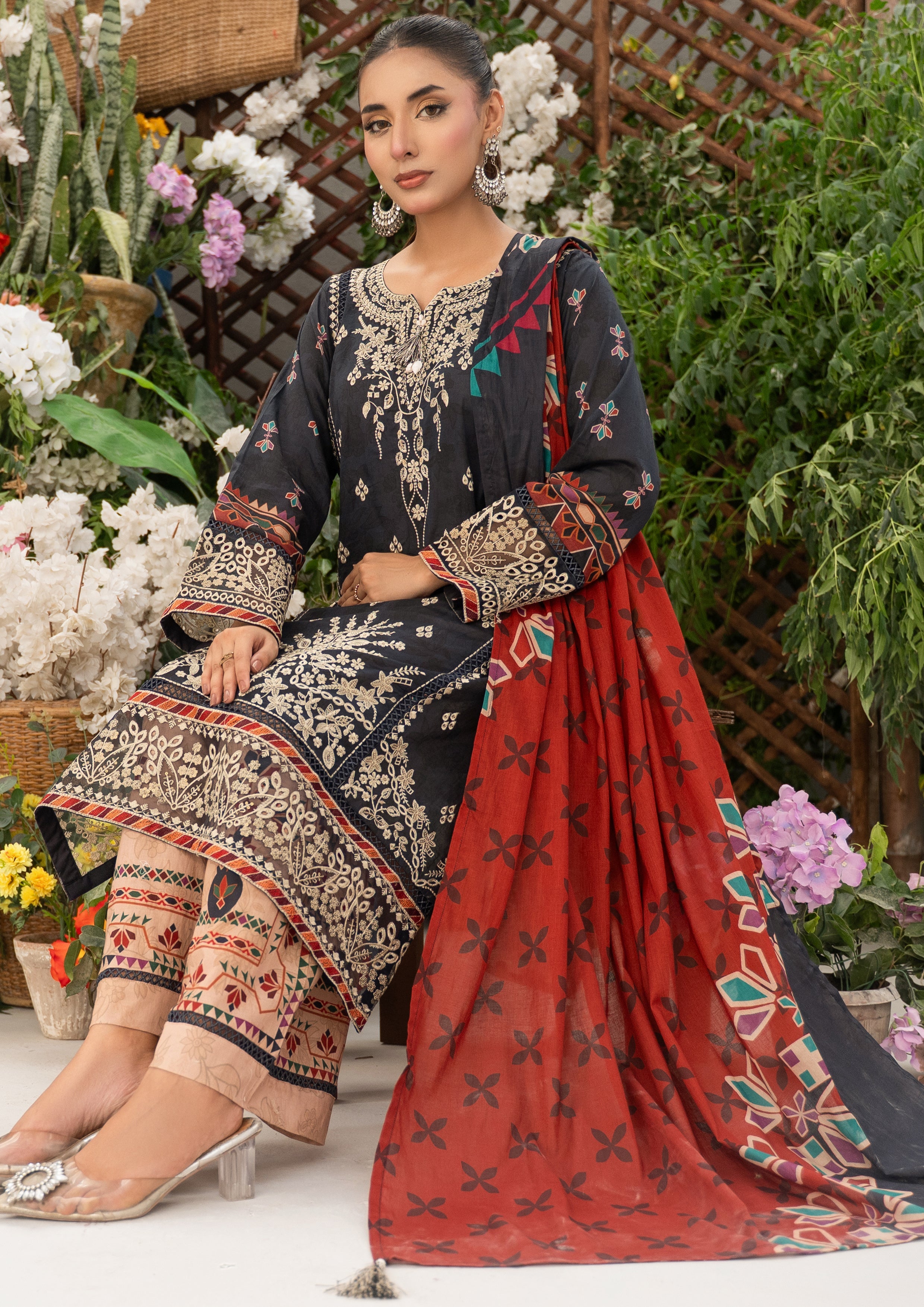 Zenith BN-1156 - 3 Piece Stitched Fancy Heavy Embroidered - Bint-e-Noor