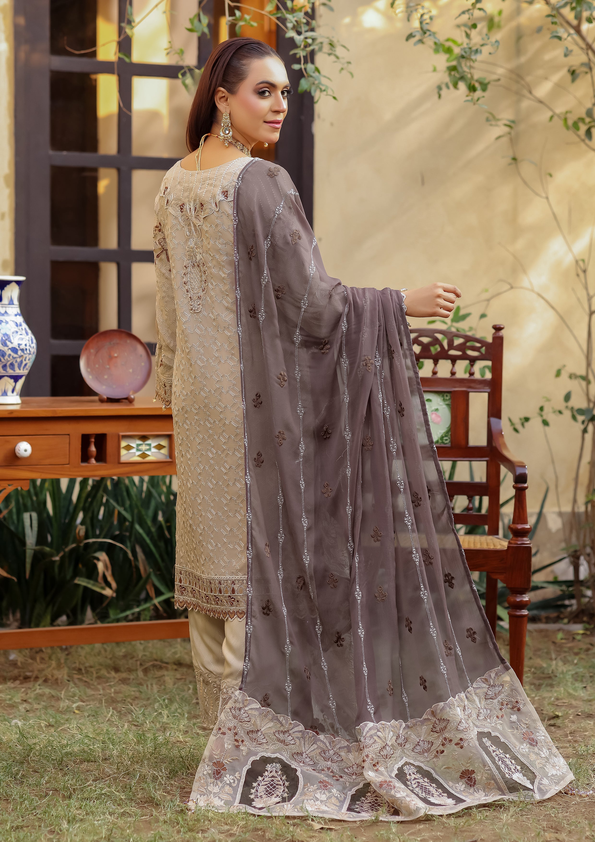 Elva BN-1019 - 3 Piece Stitched Fancy Heavy Embroidered - Bint-e-Noor