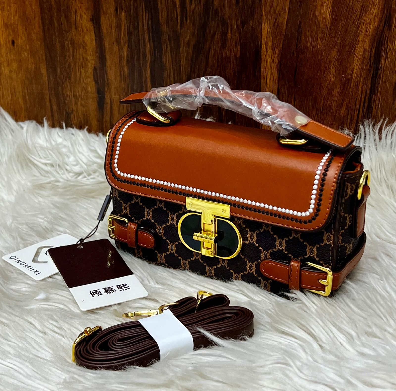Lavish Crossbody - Baggage