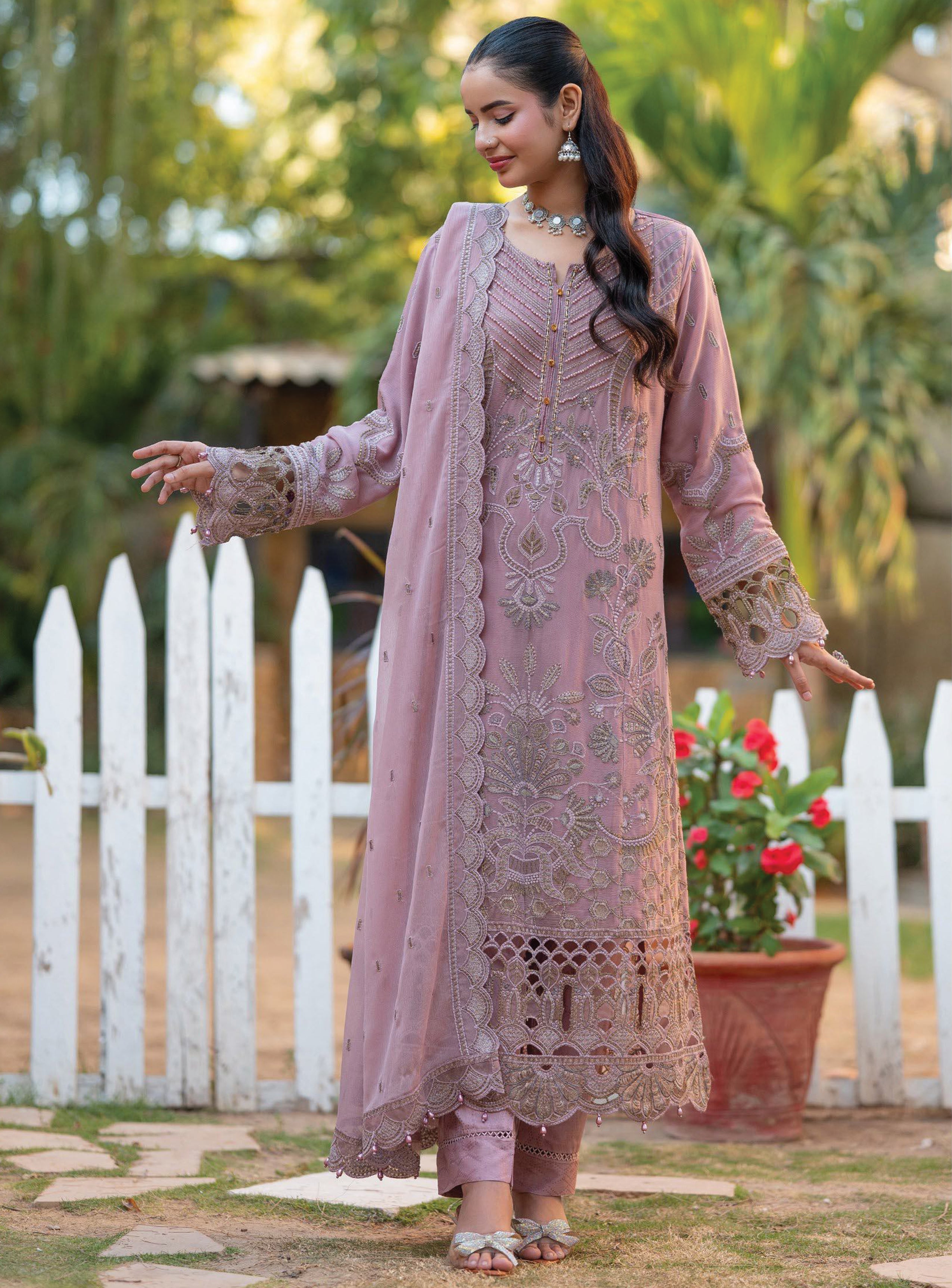 Asmira BN-1041 - 3 Piece Stitched Fancy Heavy Embroidered - Bint-e-Noor