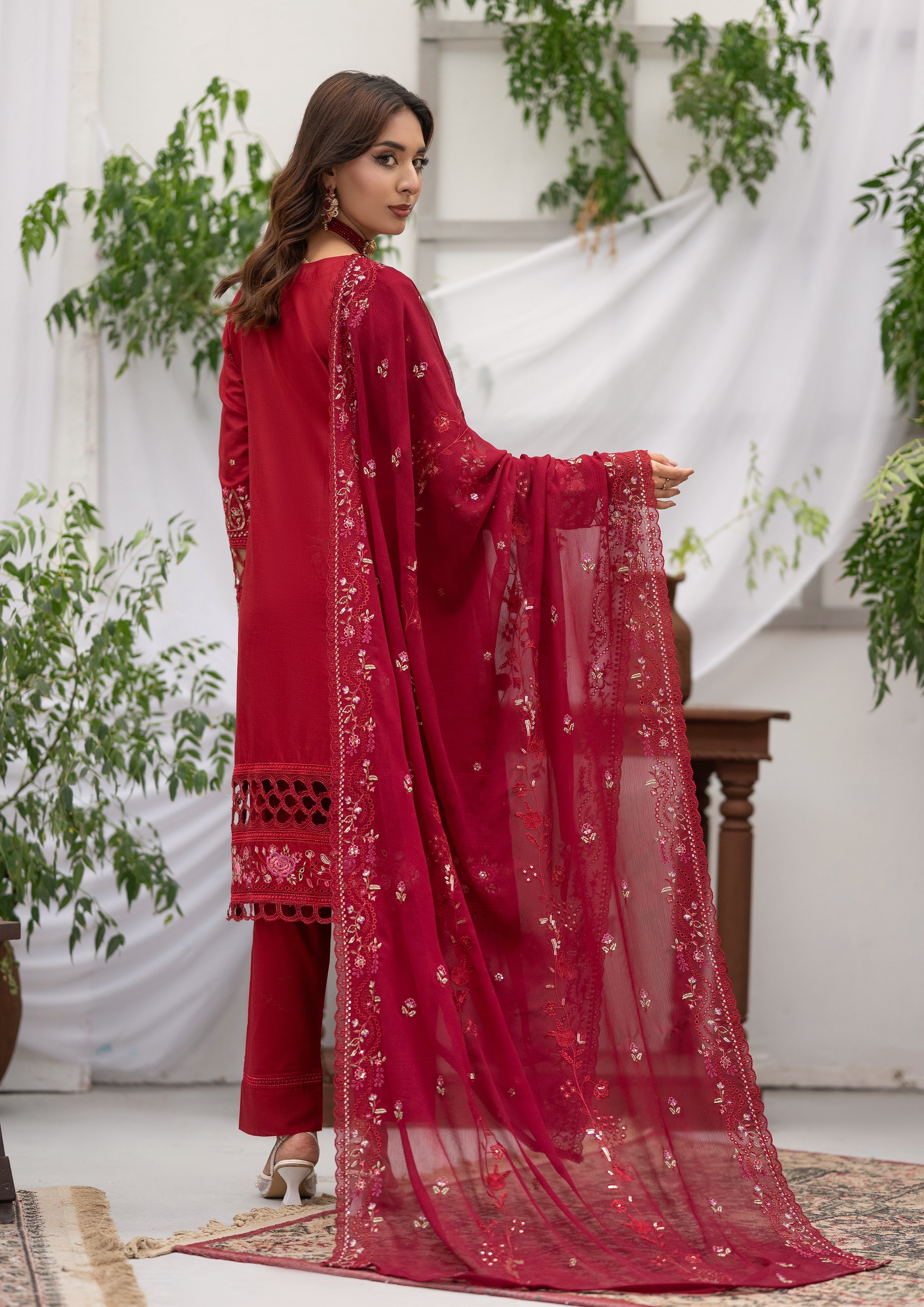 Farwa BN-1160 - 3 Piece Stitched Fancy Heavy Embroidered - Bint-e-Noor
