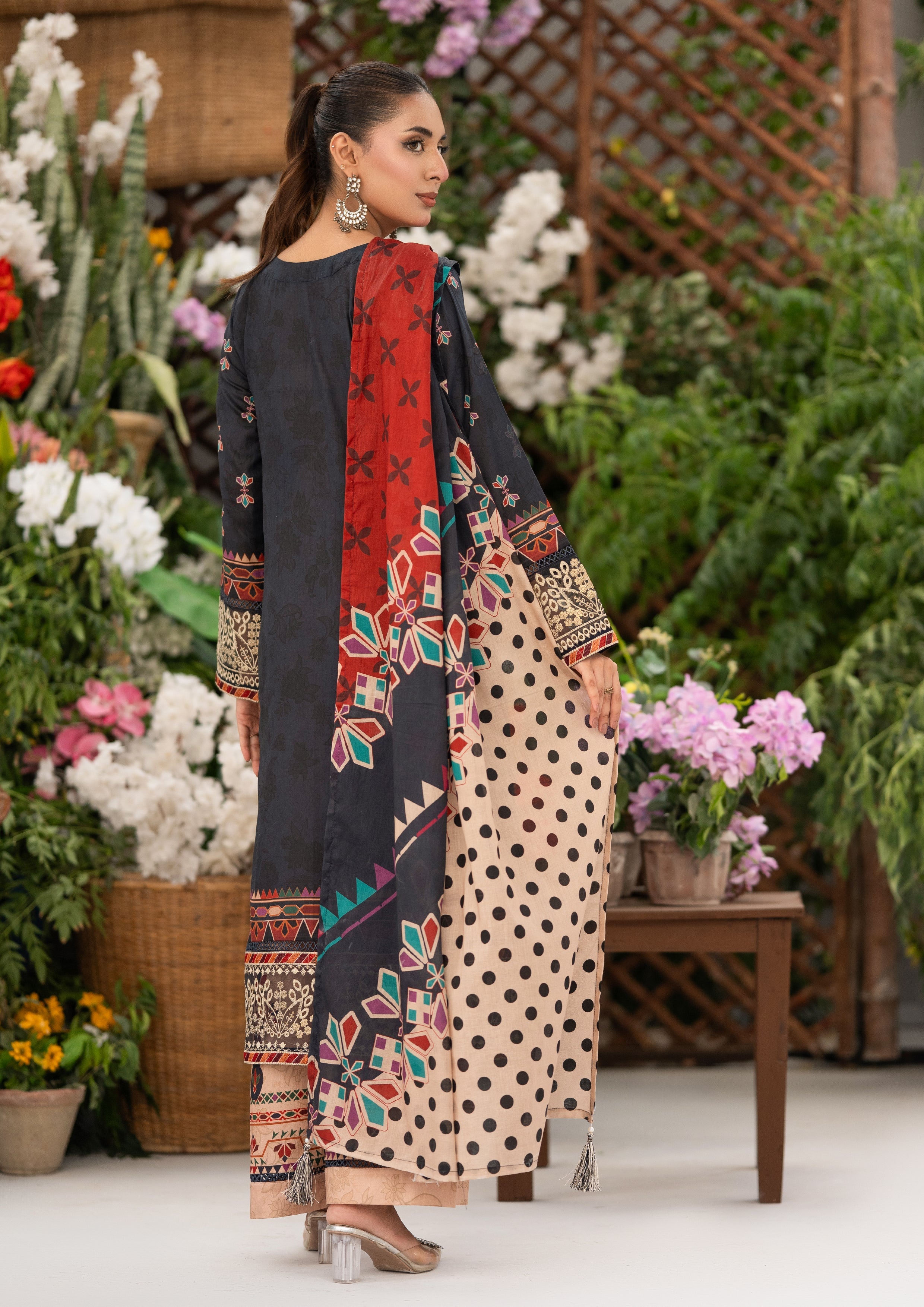 Zenith BN-1156 - 3 Piece Stitched Fancy Heavy Embroidered - Bint-e-Noor